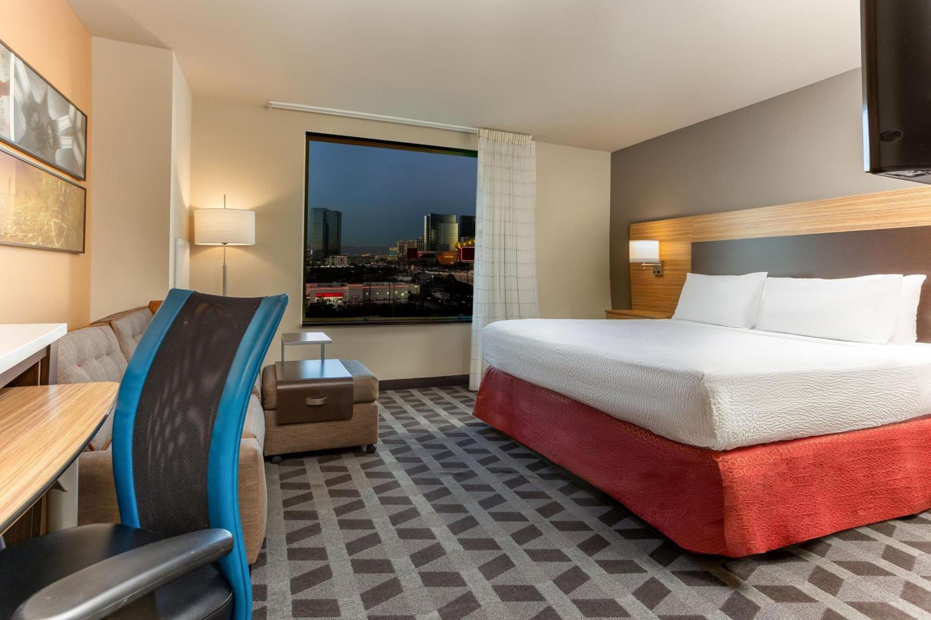TownePlace Suites By Marriott Las Vegas Stadium District photo 6