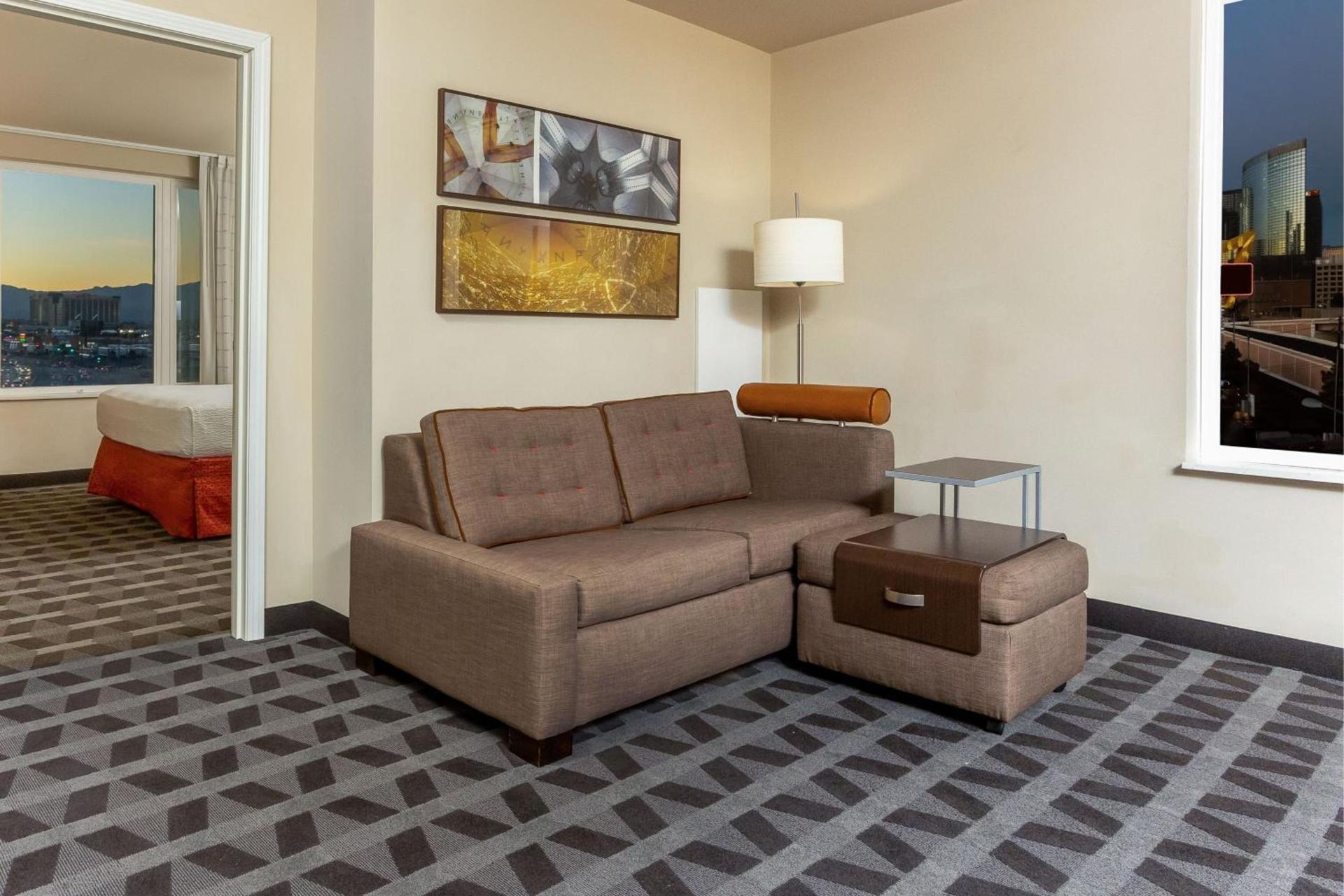 TownePlace Suites By Marriott Las Vegas Stadium District photo 9