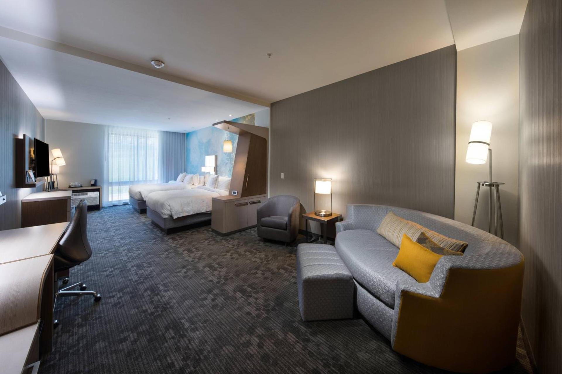 Courtyard by Marriott Russellville photo 11