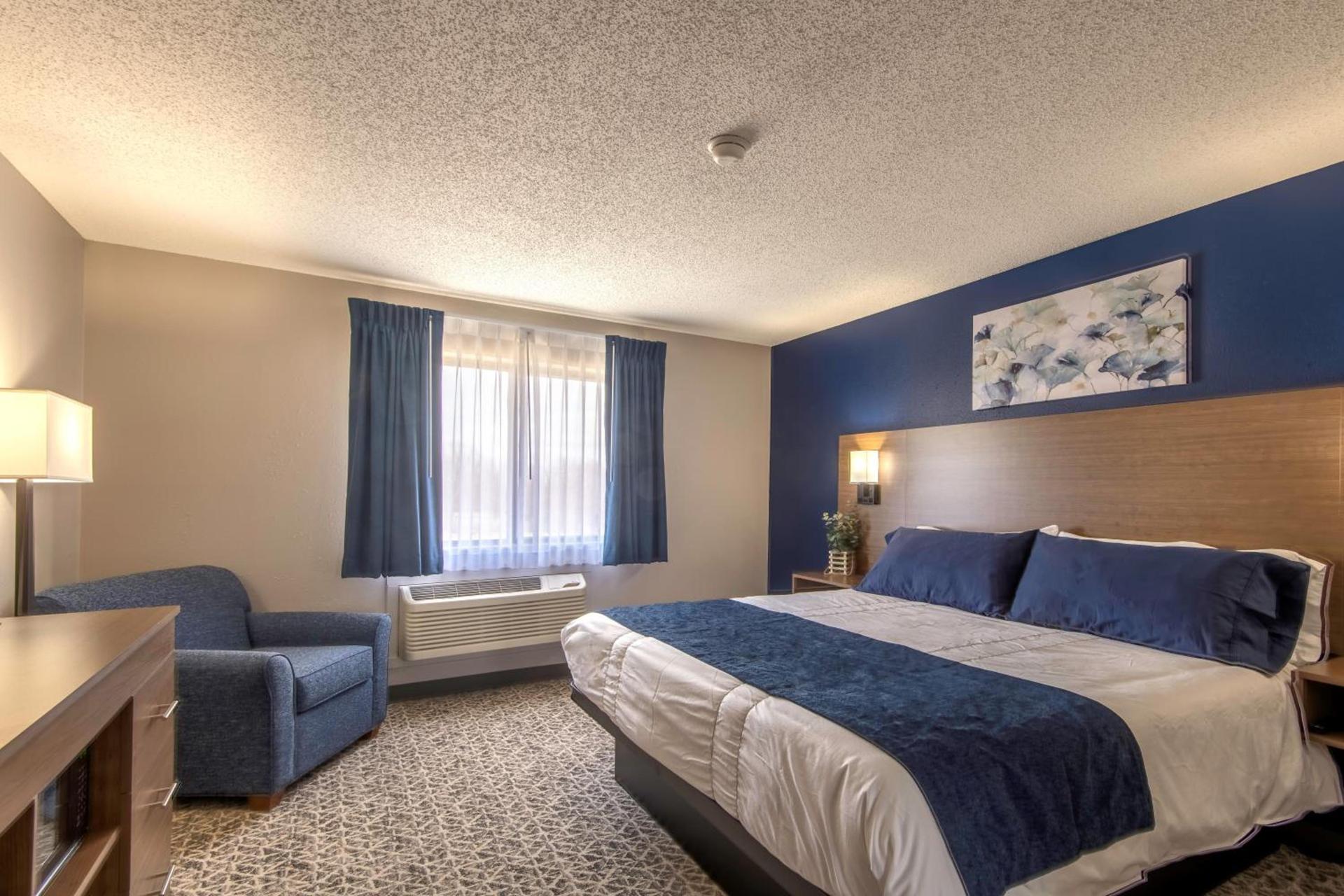Hilltop Inn & Suites photo 25