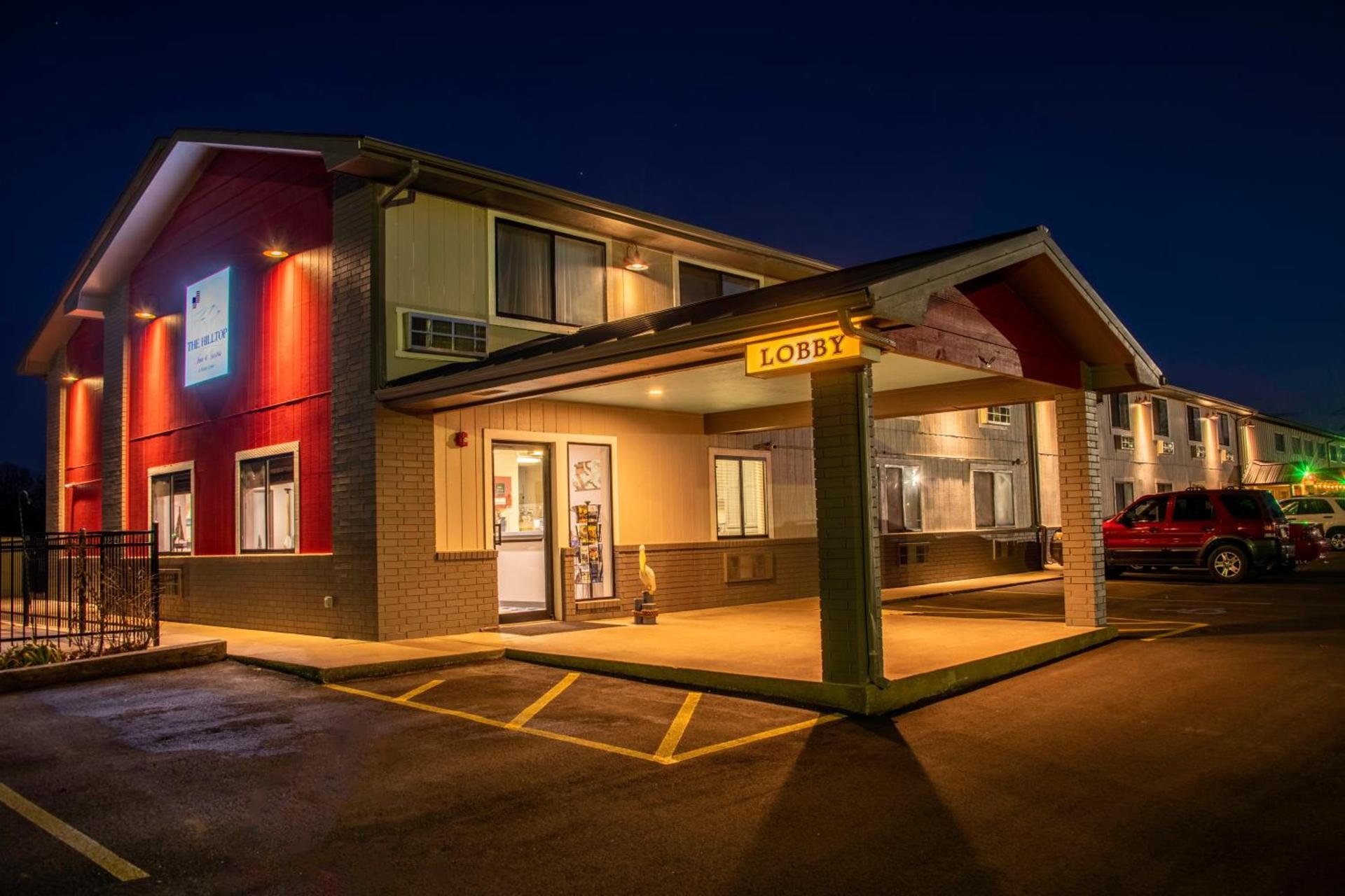 Hilltop Inn & Suites photo 15