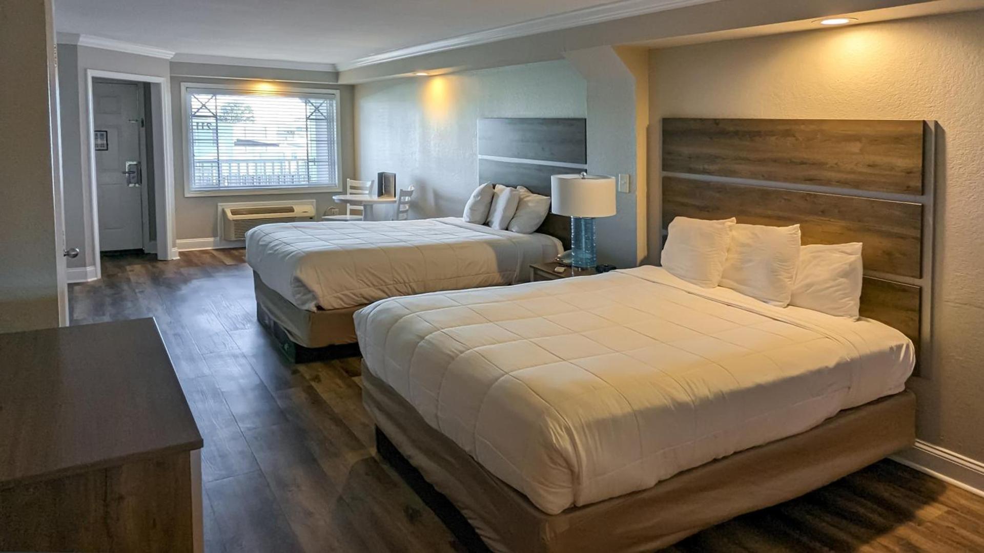 Islander Hotel & Resort photo 40