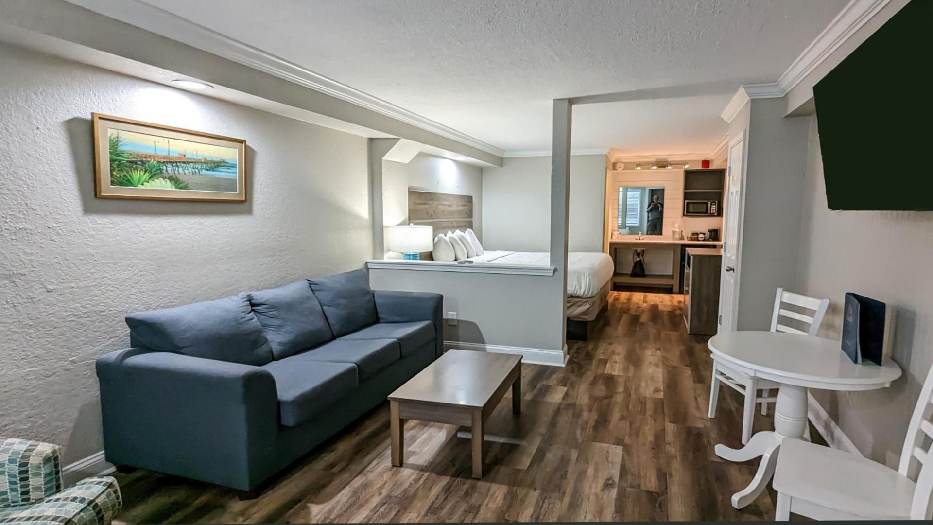 Islander Hotel & Resort photo 42