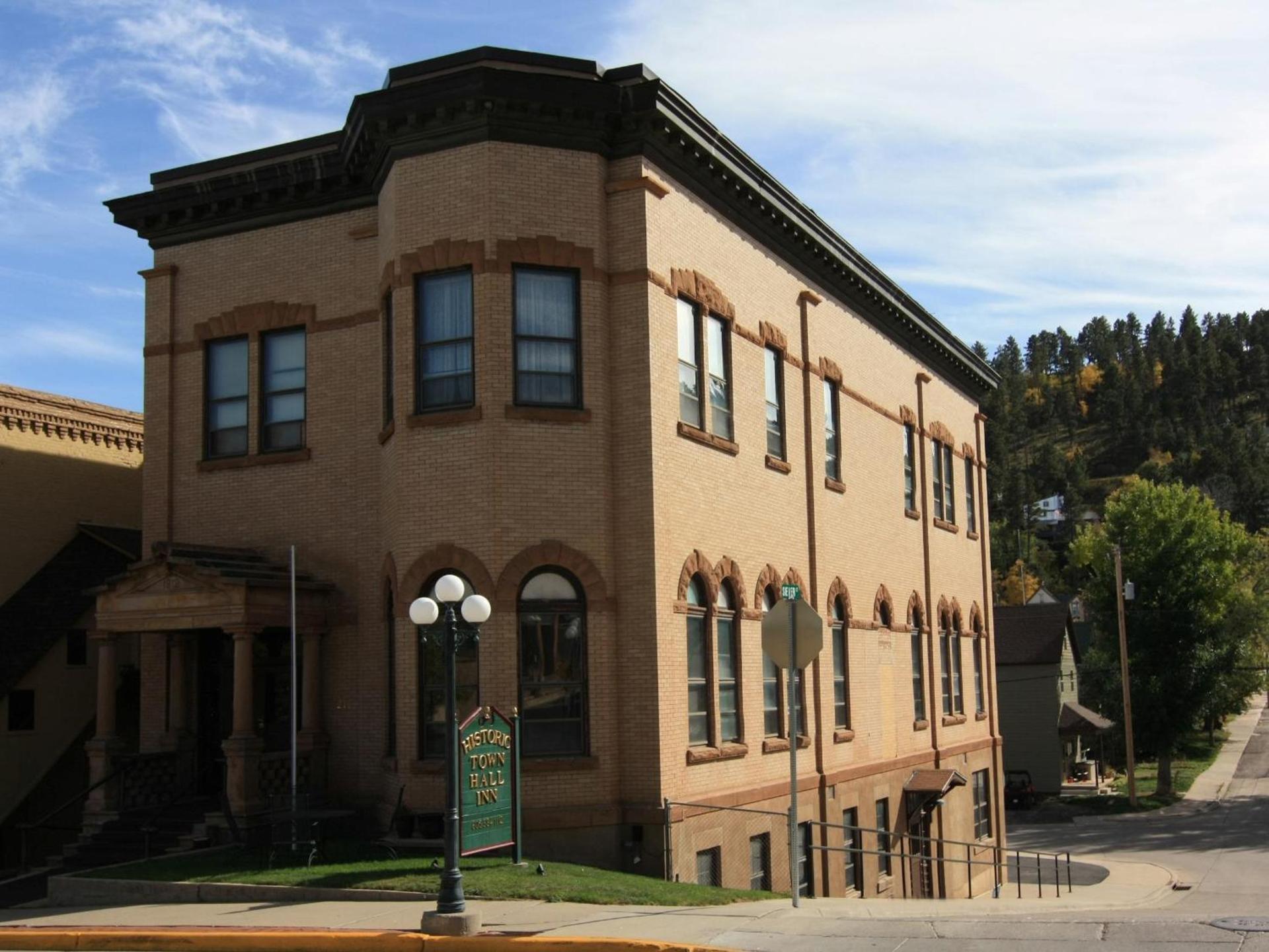 Town Hall Inn photo 4