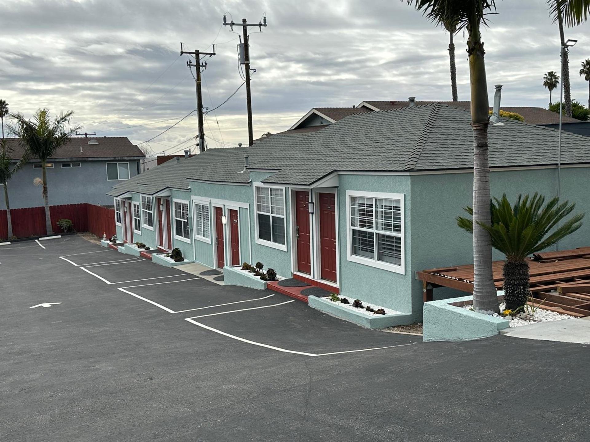The Palomar Inn photo 2