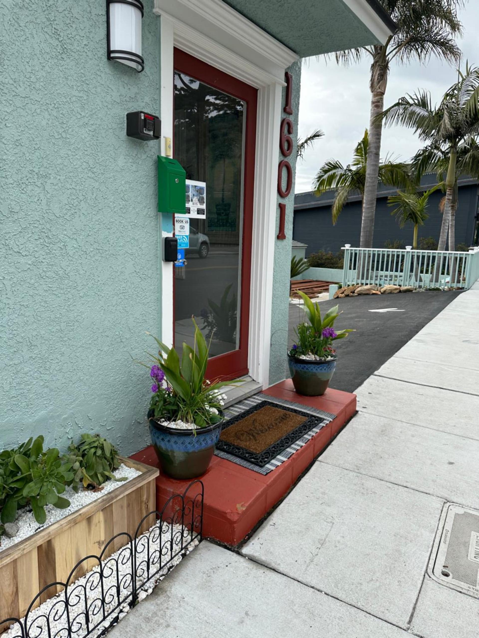 The Palomar Inn photo 6