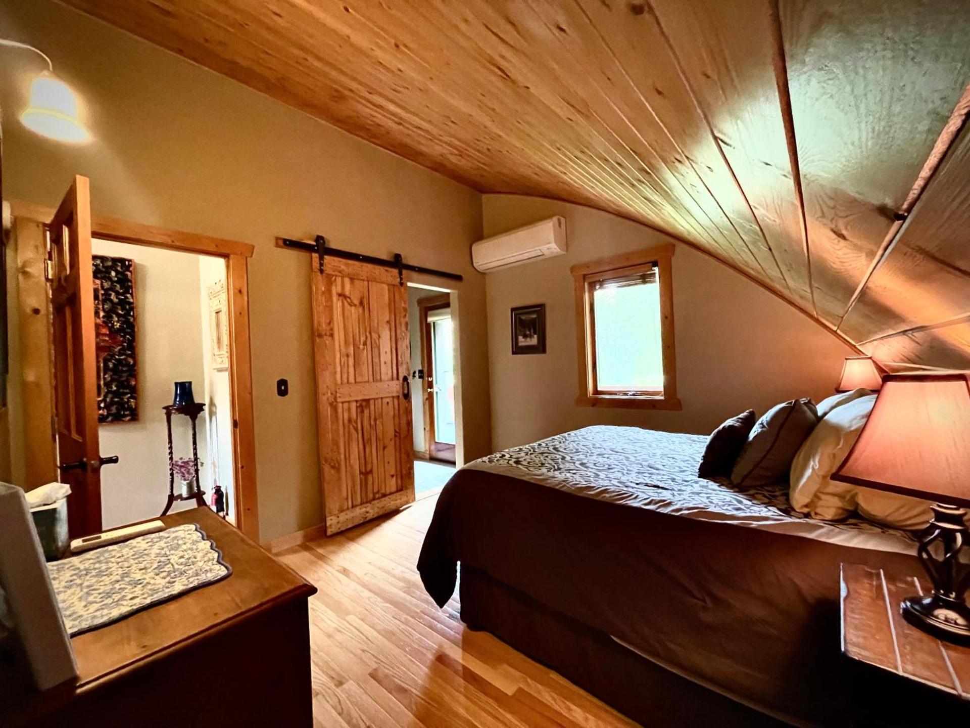 Moss Mountain Inn photo 37
