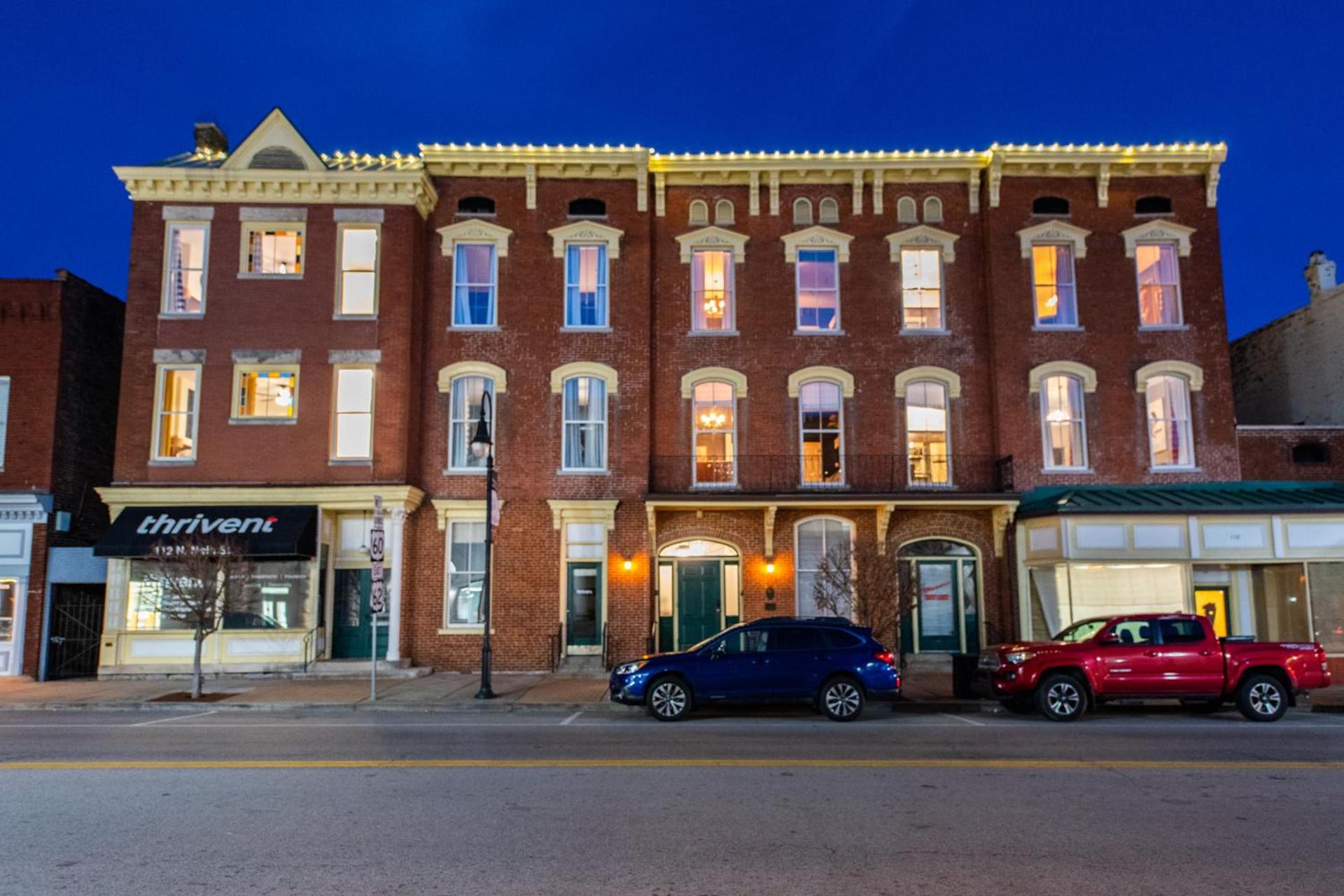 The Woodford Hotel — hotel in Versailles