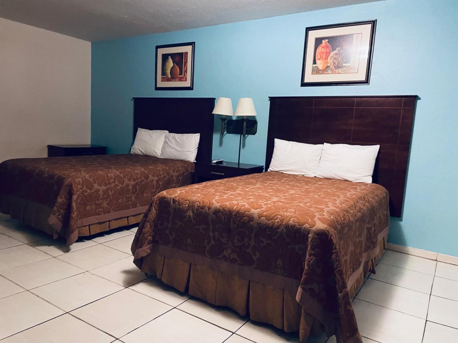 Travelers Inn - Clearwater photo 13