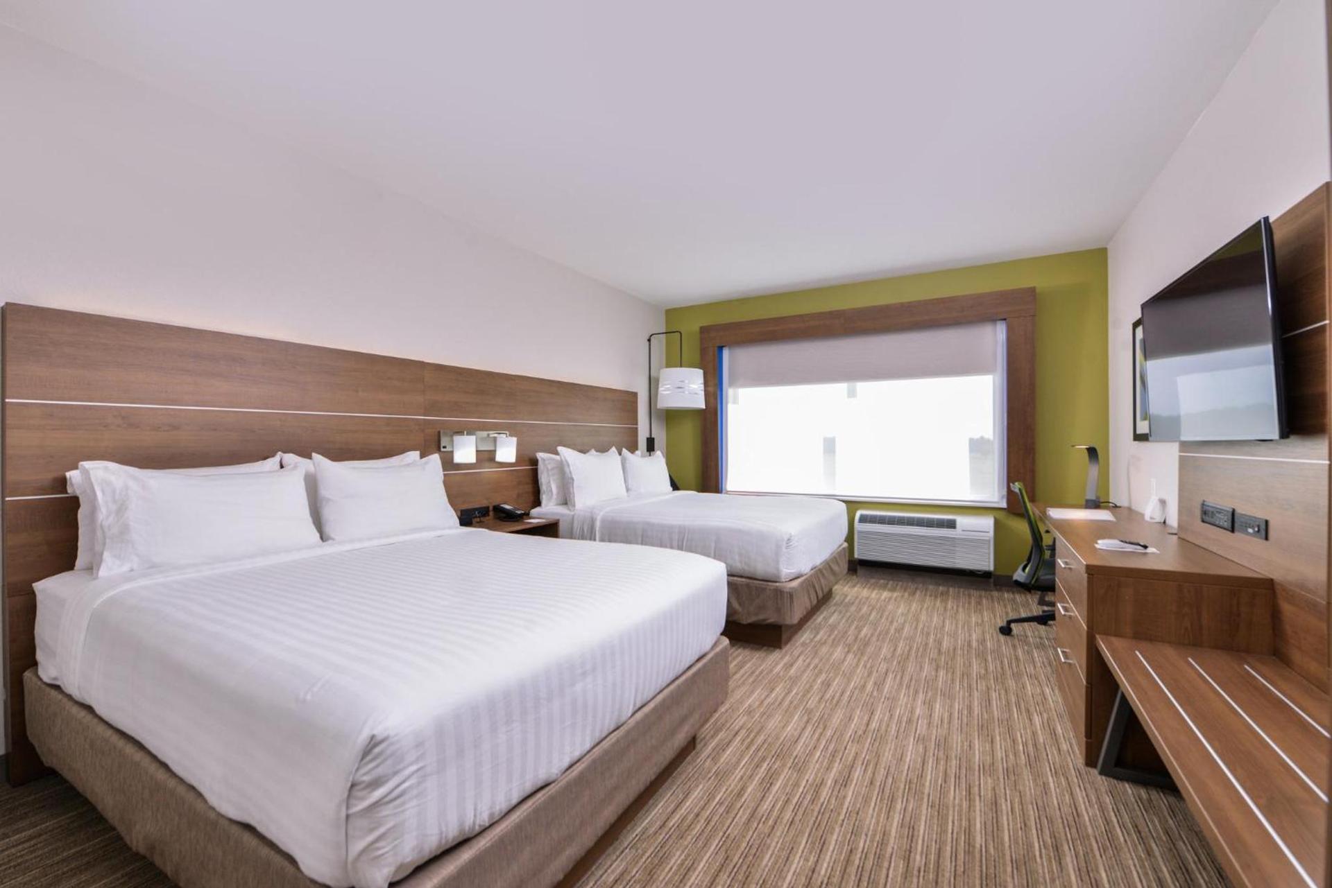 Holiday Inn Express & Suites - Siloam Springs by IHG photo 39