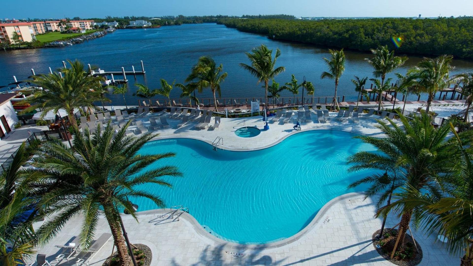 Hyatt House Naples 5th Avenue photo 2