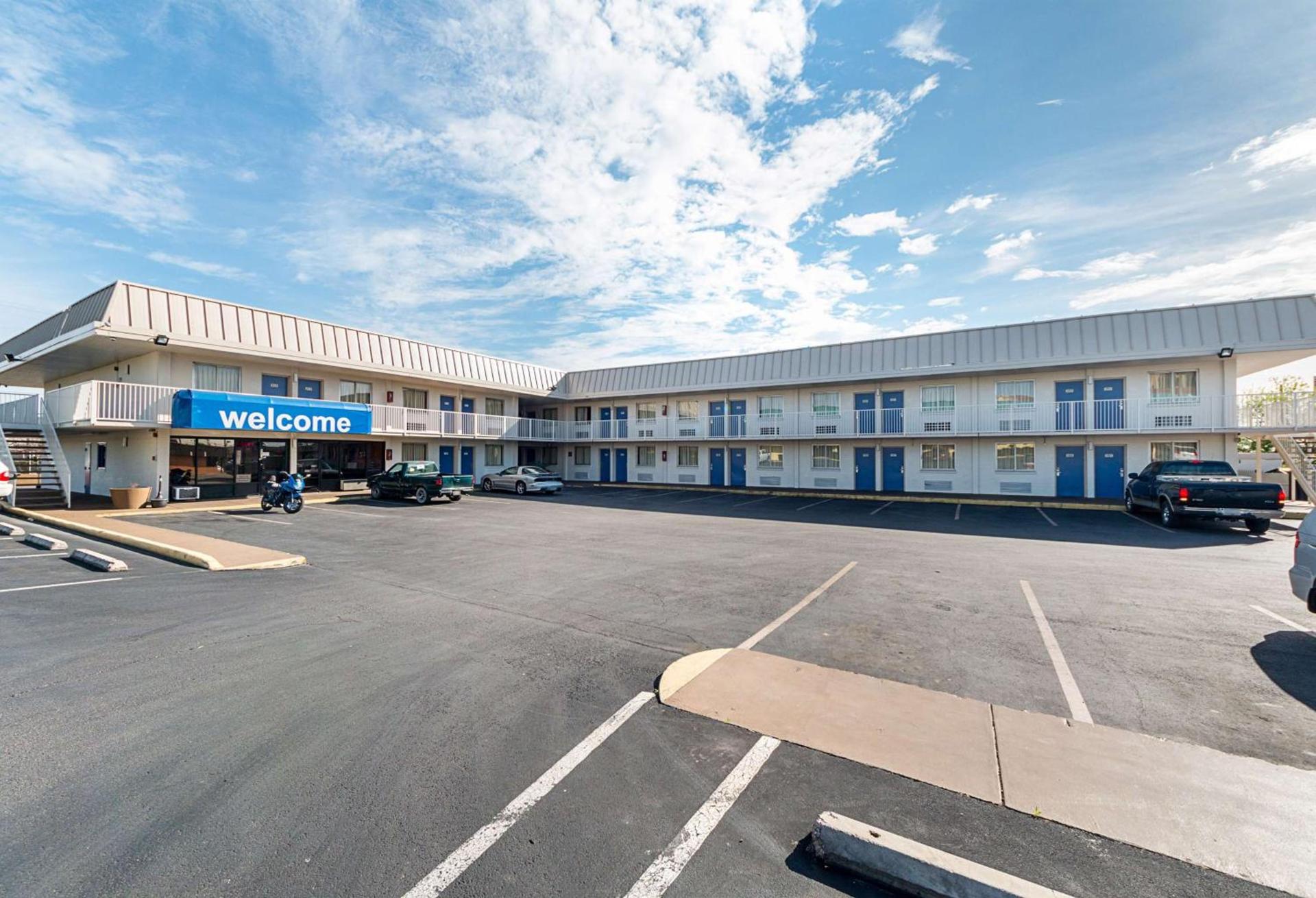 Motel 6 San Antonio TX I10 West photo 2