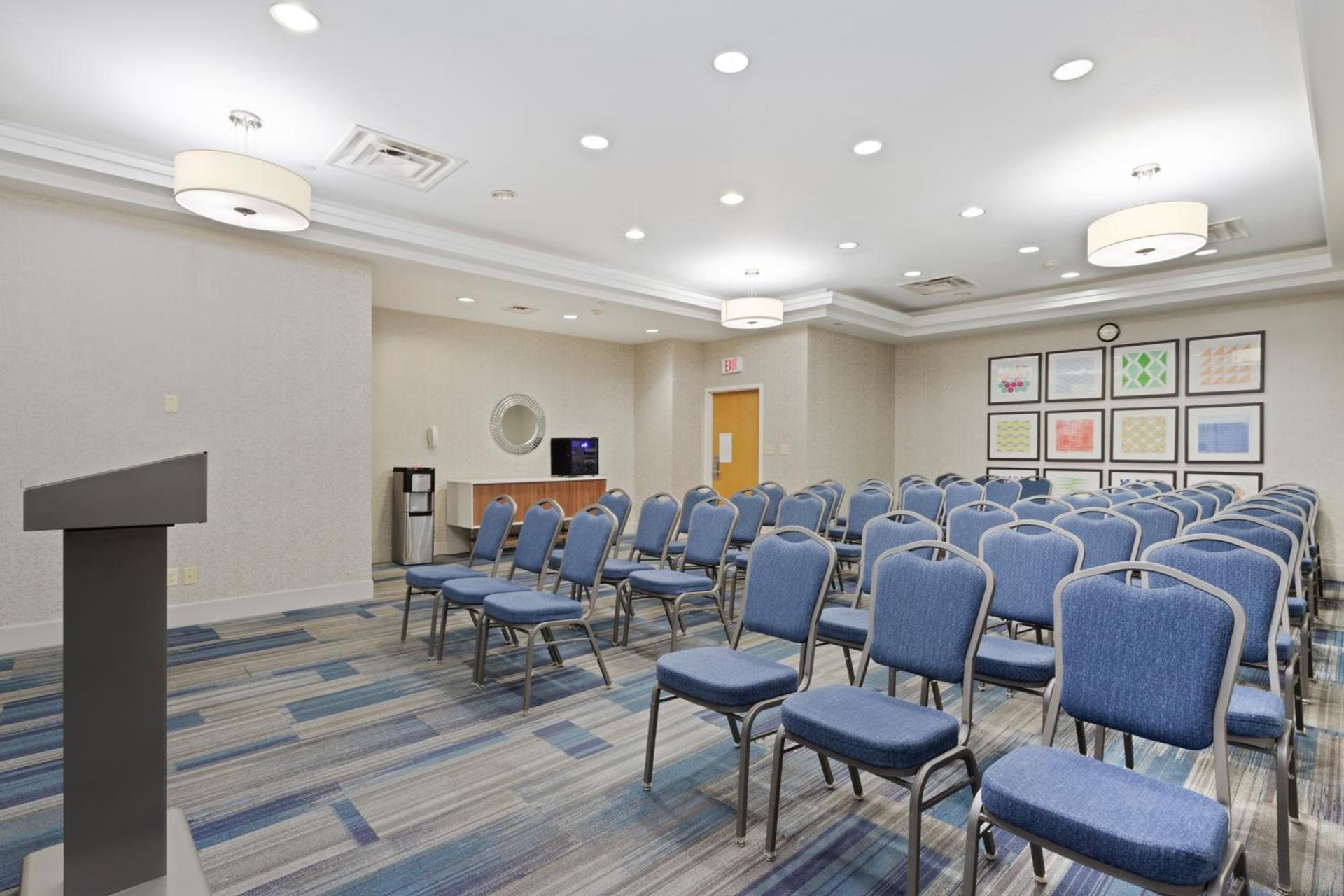 Holiday Inn Express Hauppauge-Long Island by IHG photo 12