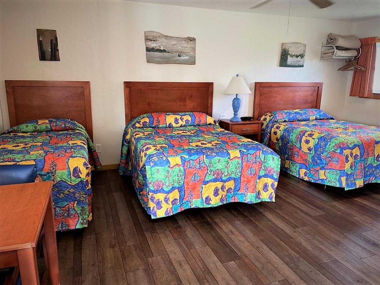 Pony Island Inn photo 66