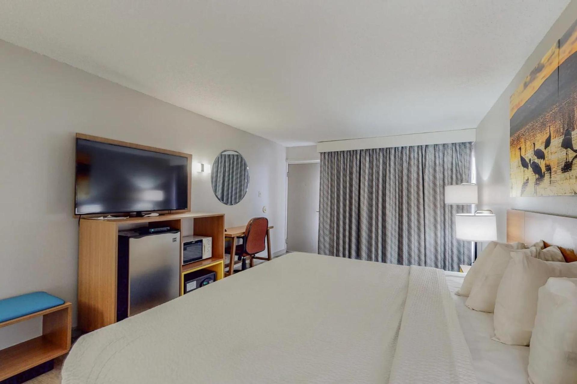 Days Inn by Wyndham Socorro photo 22