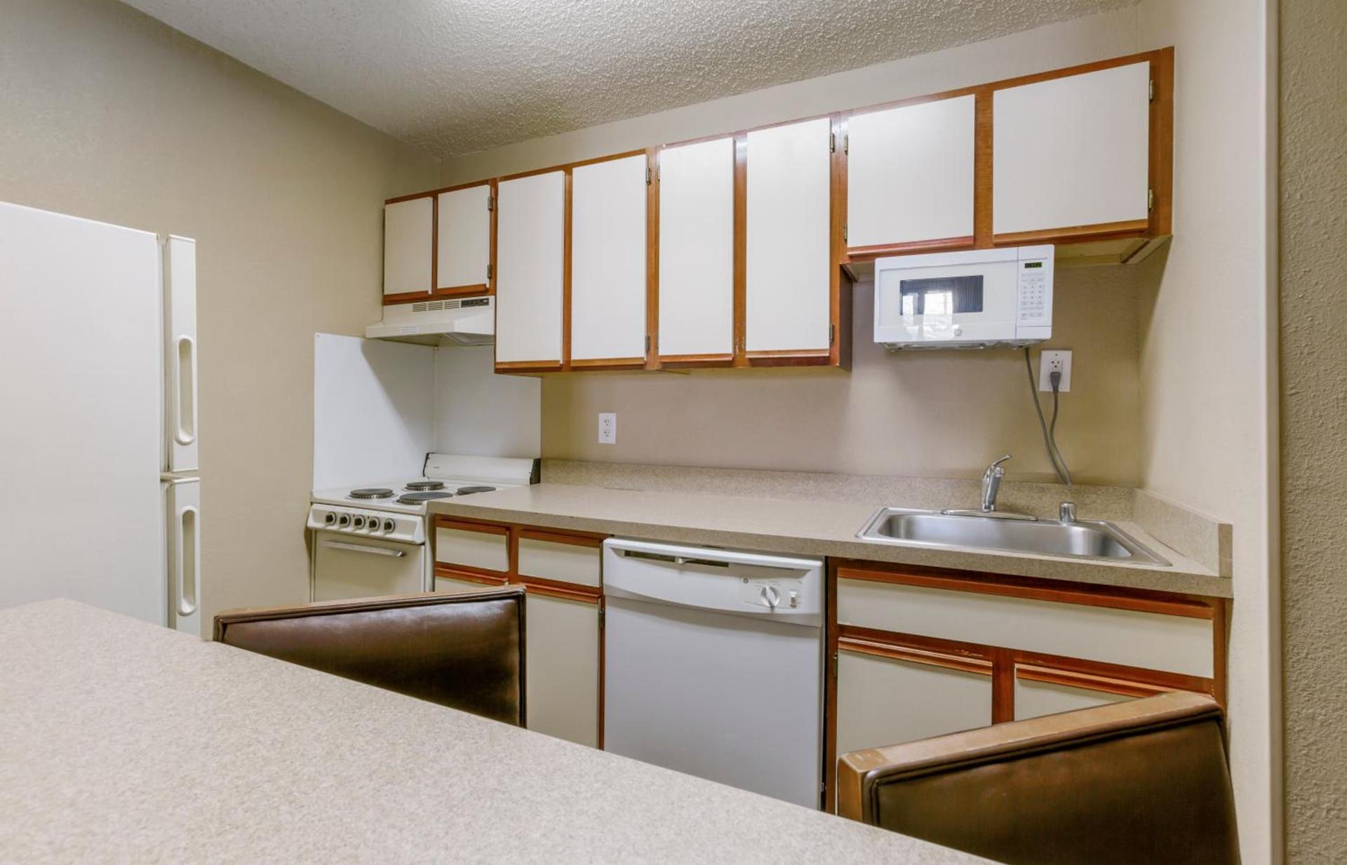 Extended Stay America Suites - El Paso - West photo 73