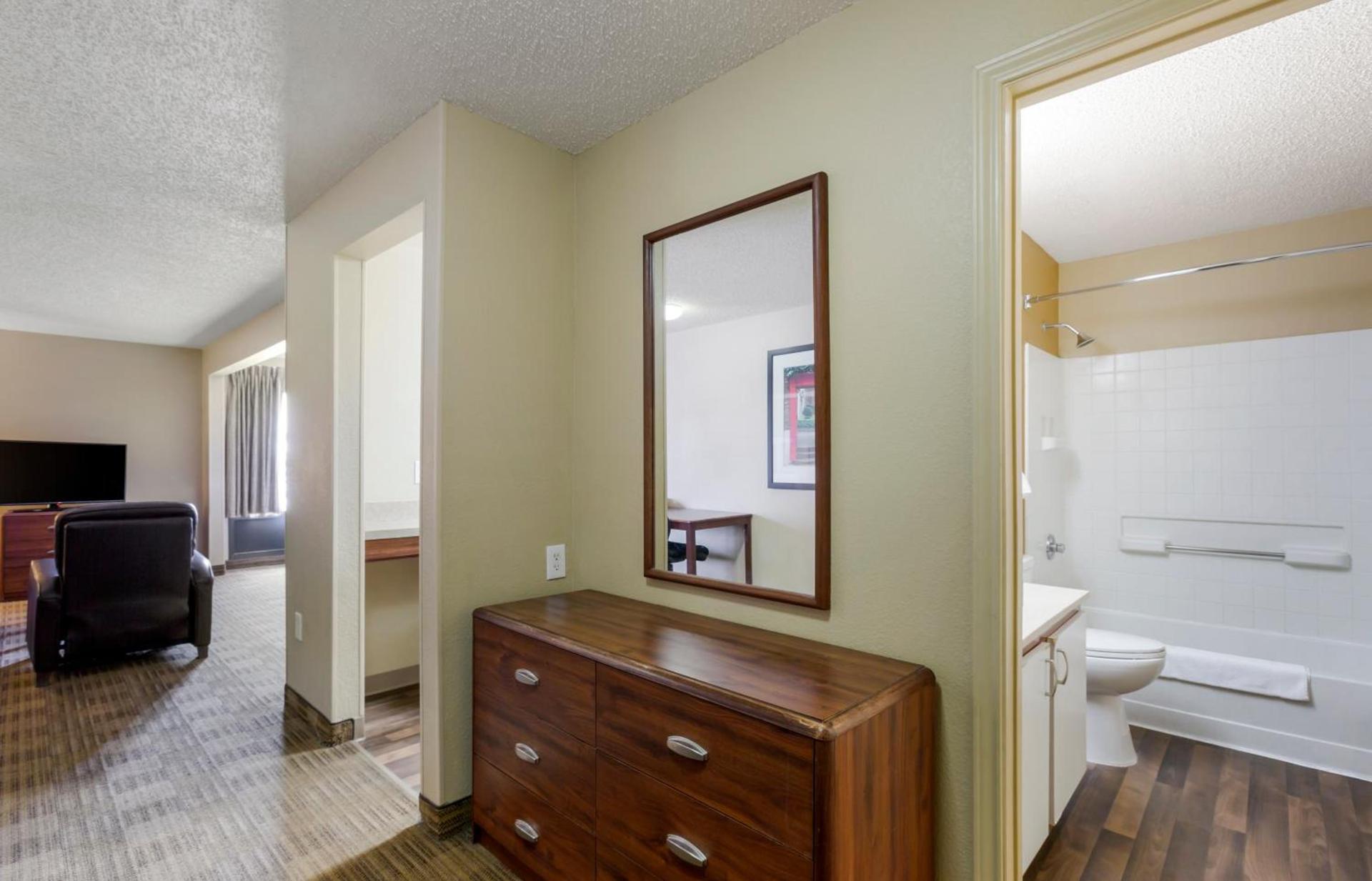 Extended Stay America Suites - El Paso - West photo 72