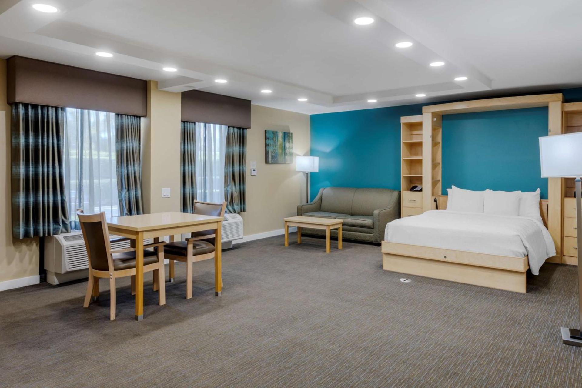 Best Western Plus South Coast Inn photo 25