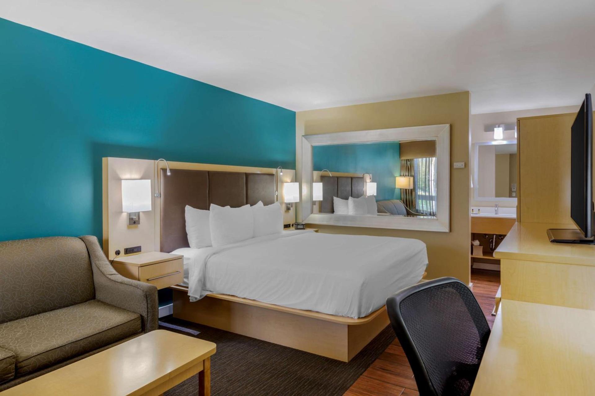 Best Western Plus South Coast Inn photo 33