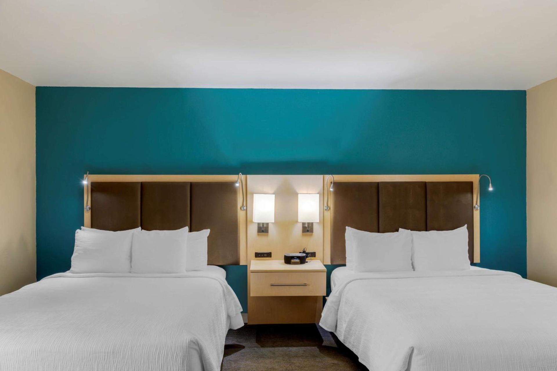 Best Western Plus South Coast Inn photo 38