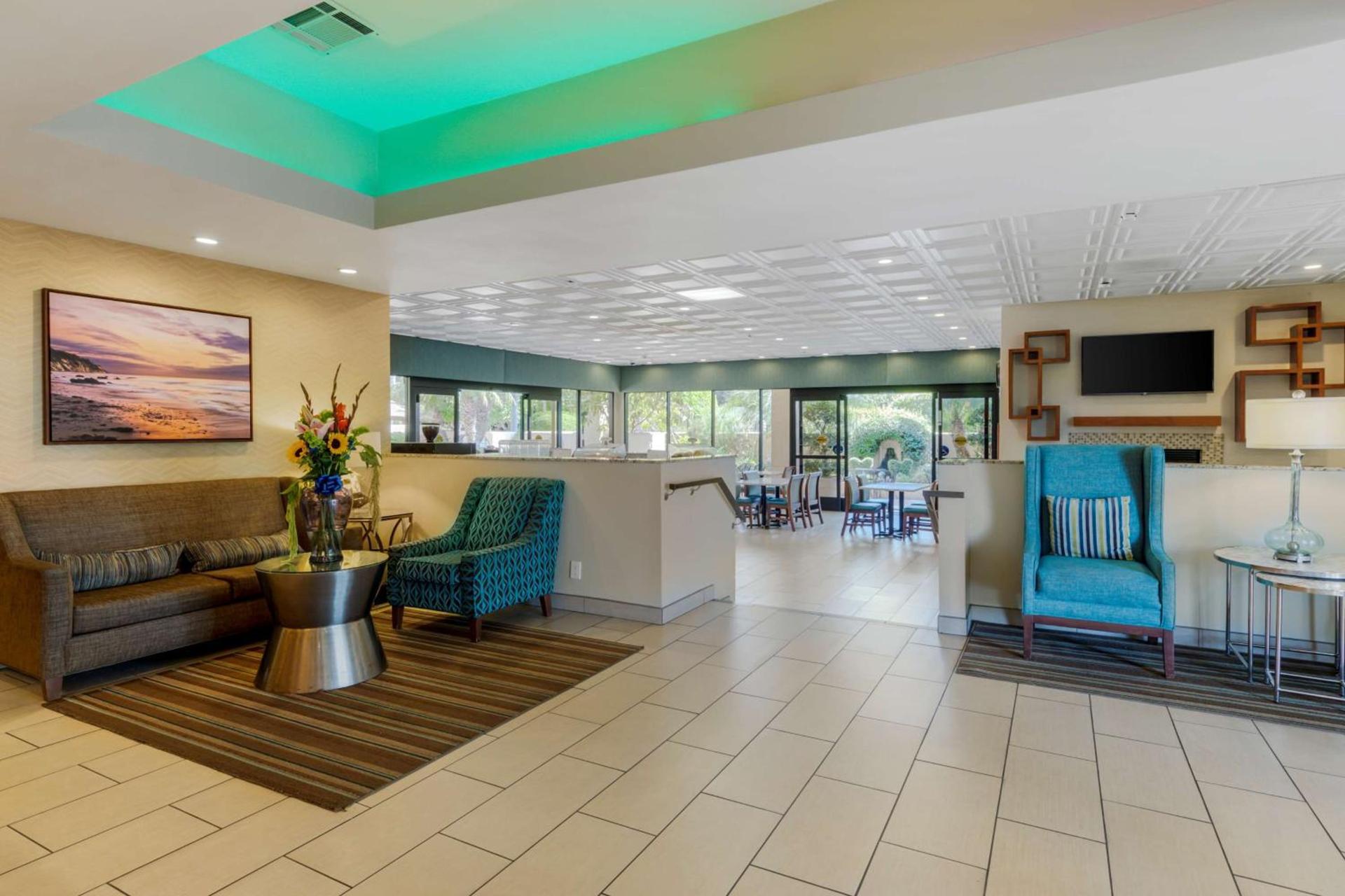 Best Western Plus South Coast Inn photo 4
