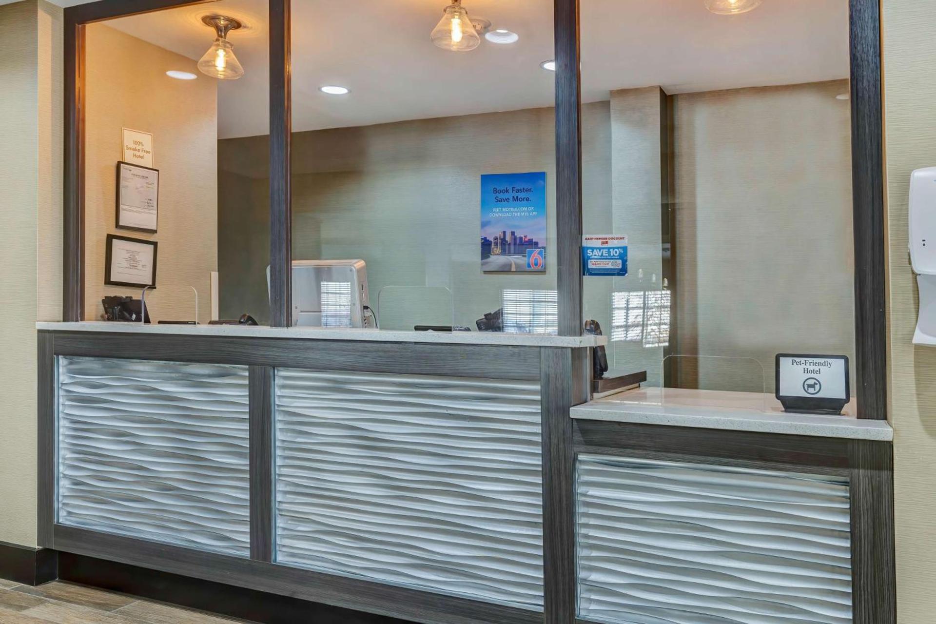 Studio 6 Lenexa - Overland Park photo 25