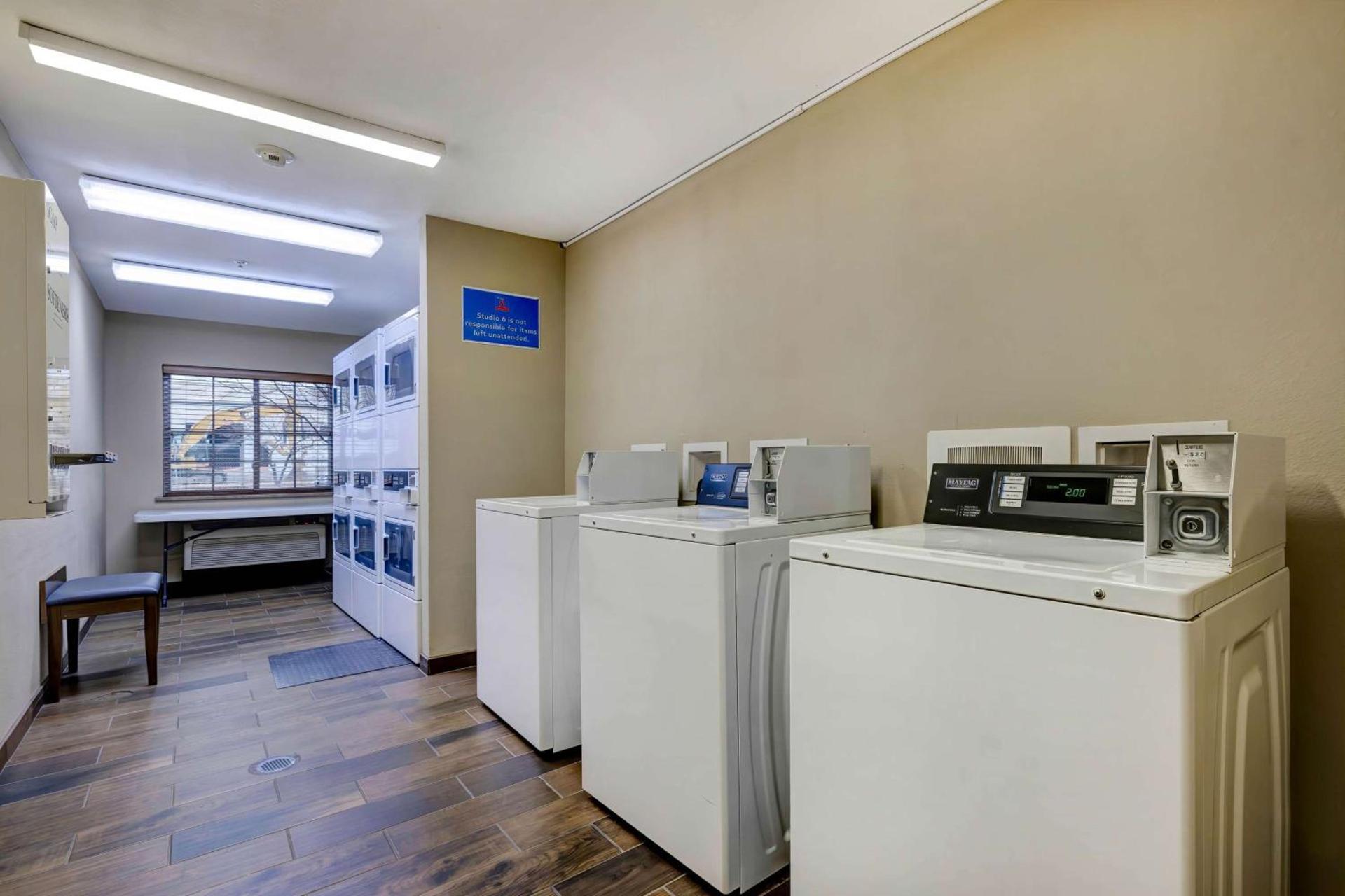 Studio 6 Lenexa - Overland Park photo 21