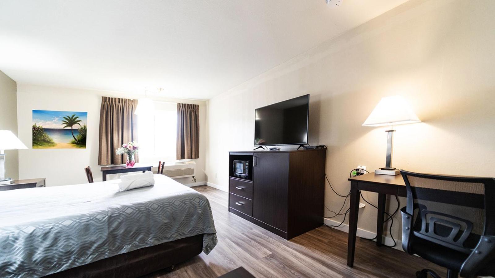 Ocean Star Inn photo 33