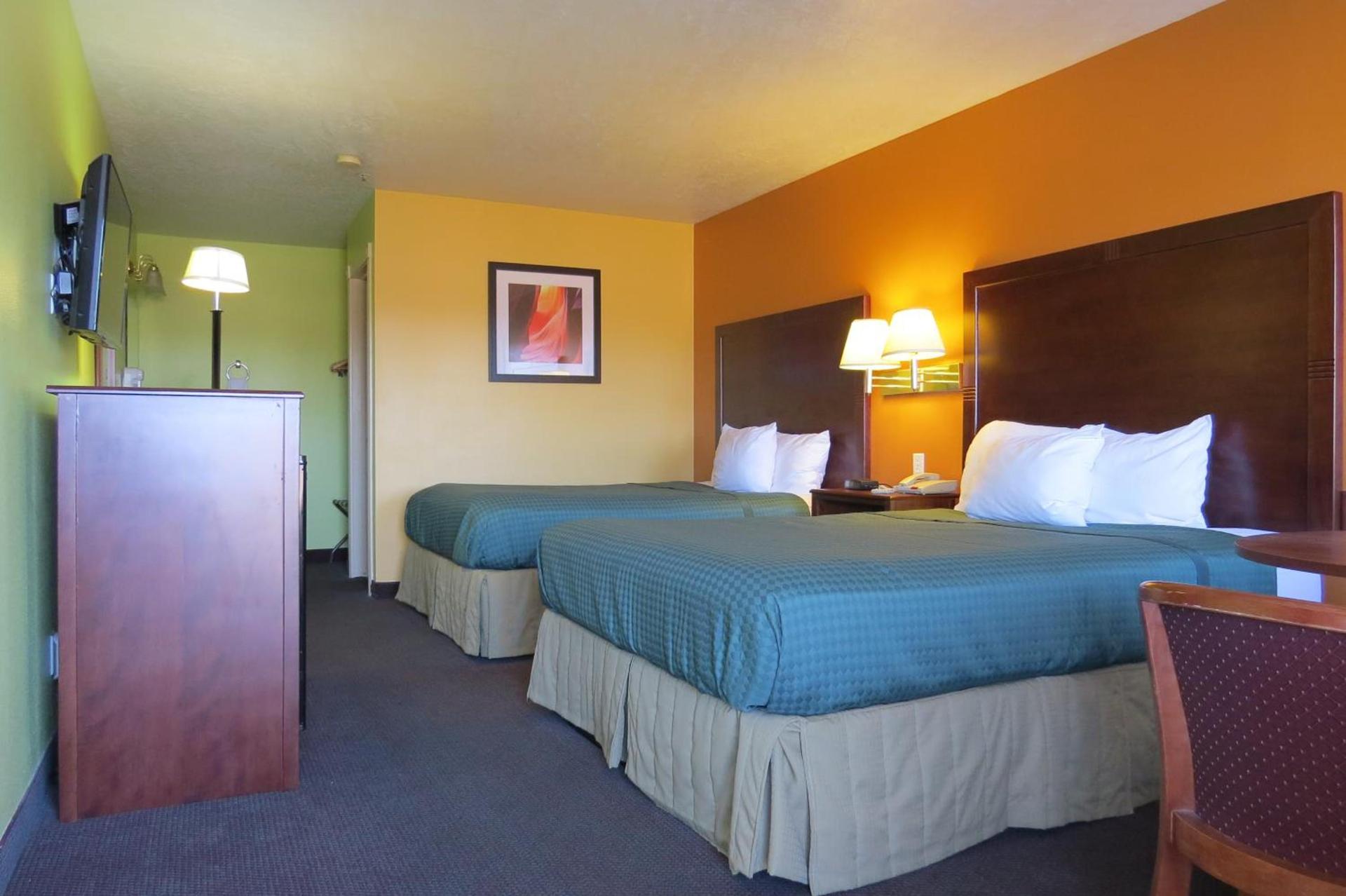 America's Best Inn & Suites Saint George photo 17