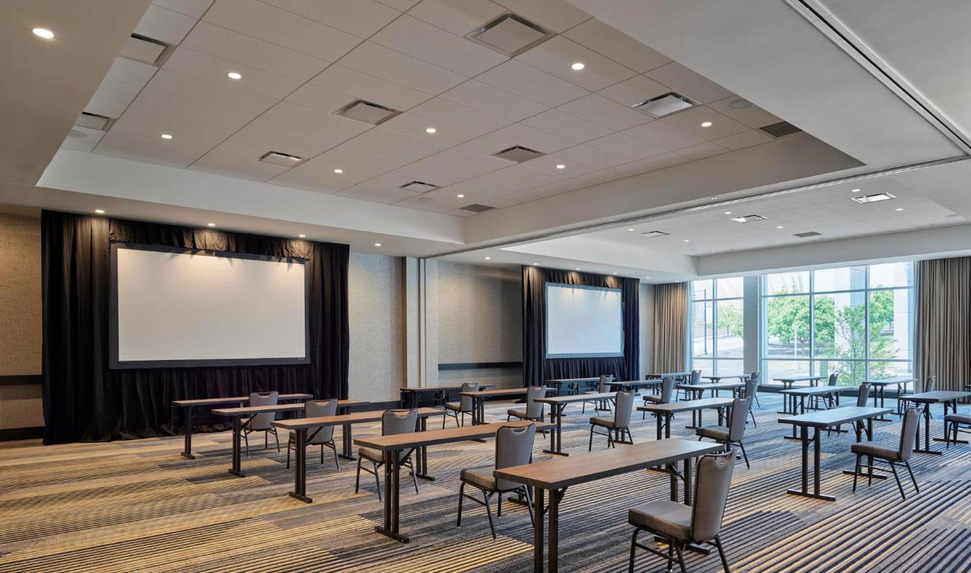 Loews Kansas City photo 13