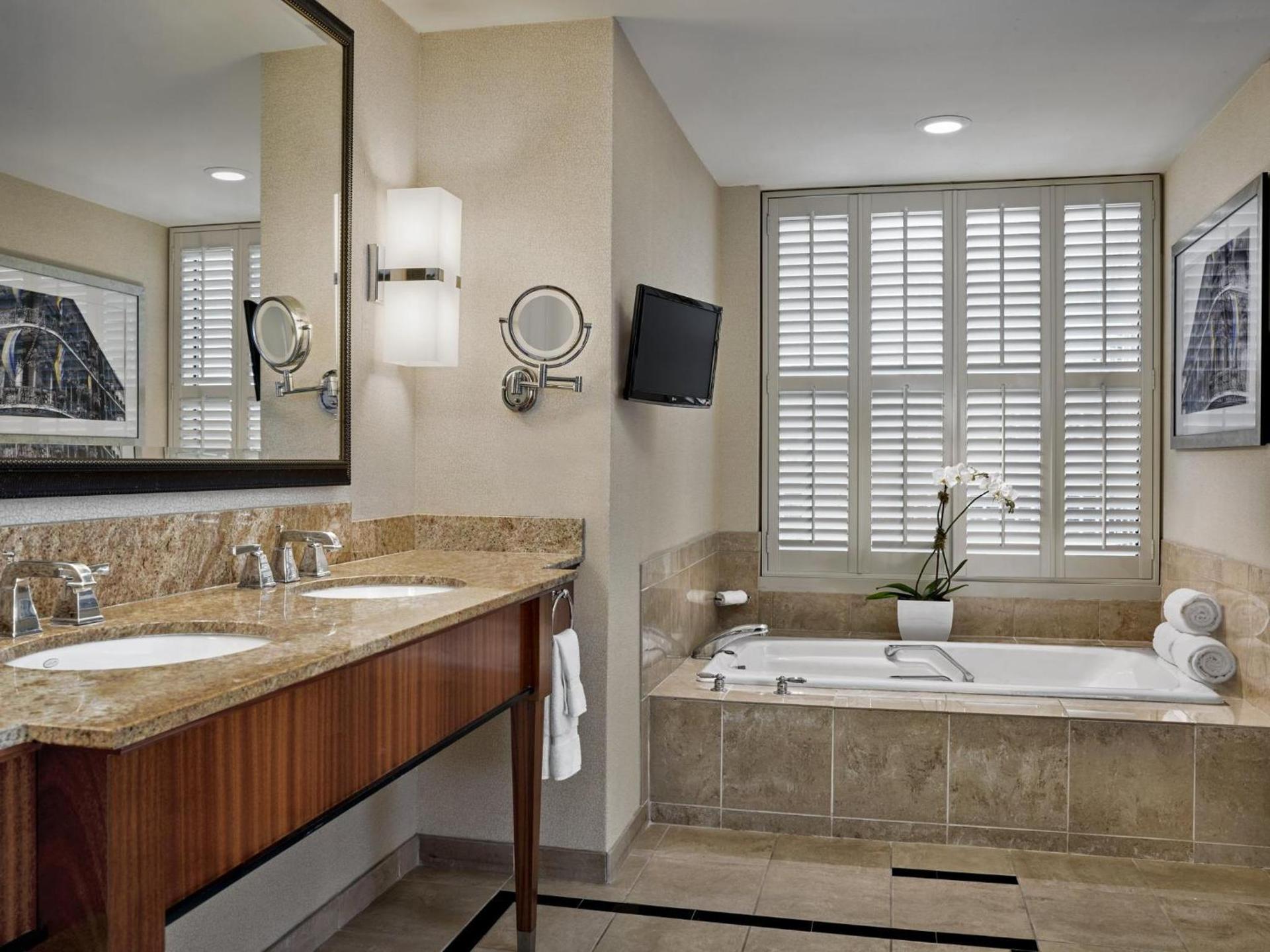 Loews New Orleans Hotel photo 34