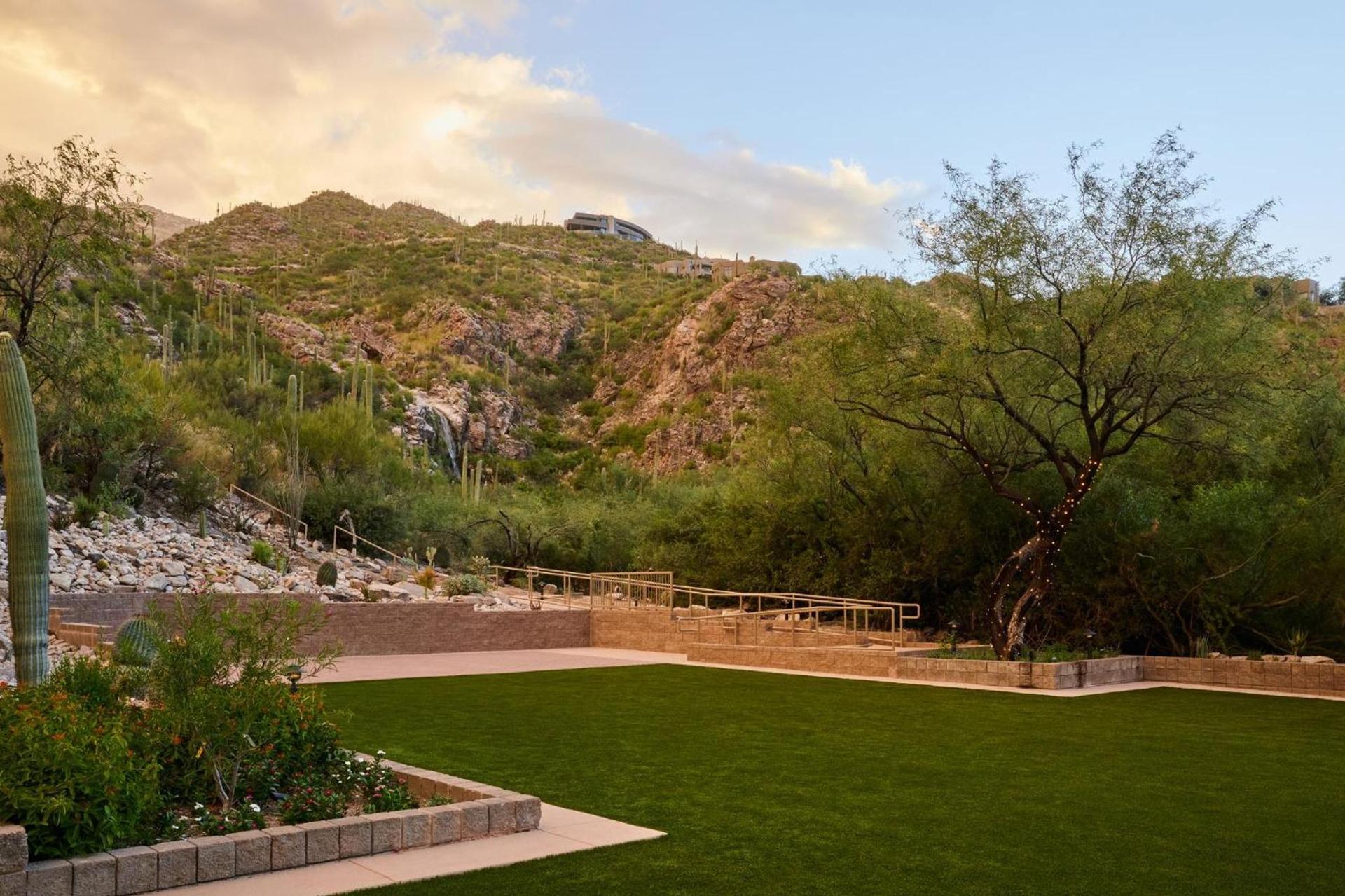 Loews Ventana Canyon Resort photo 77
