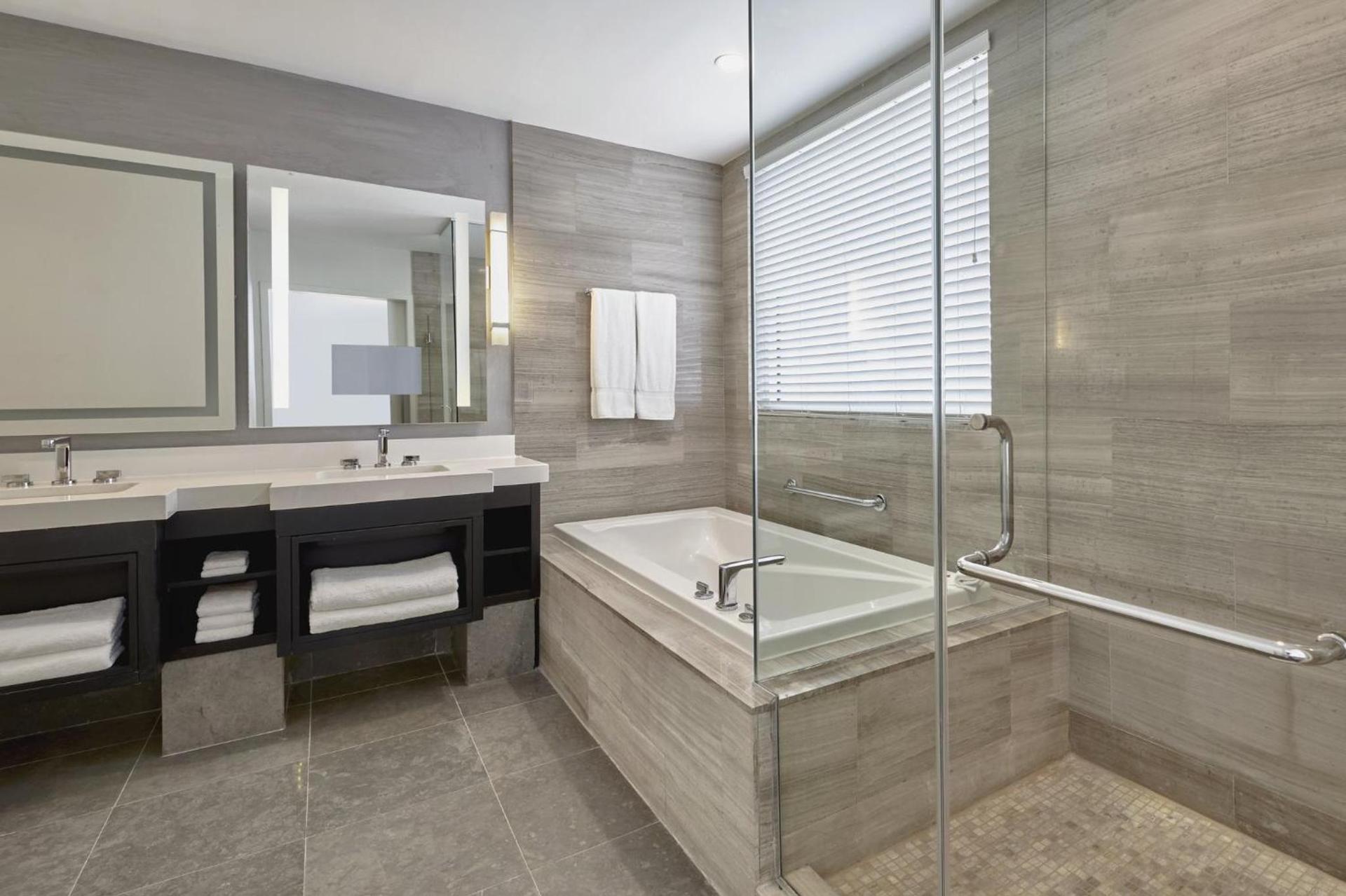 Loews Miami Beach Hotel photo 81