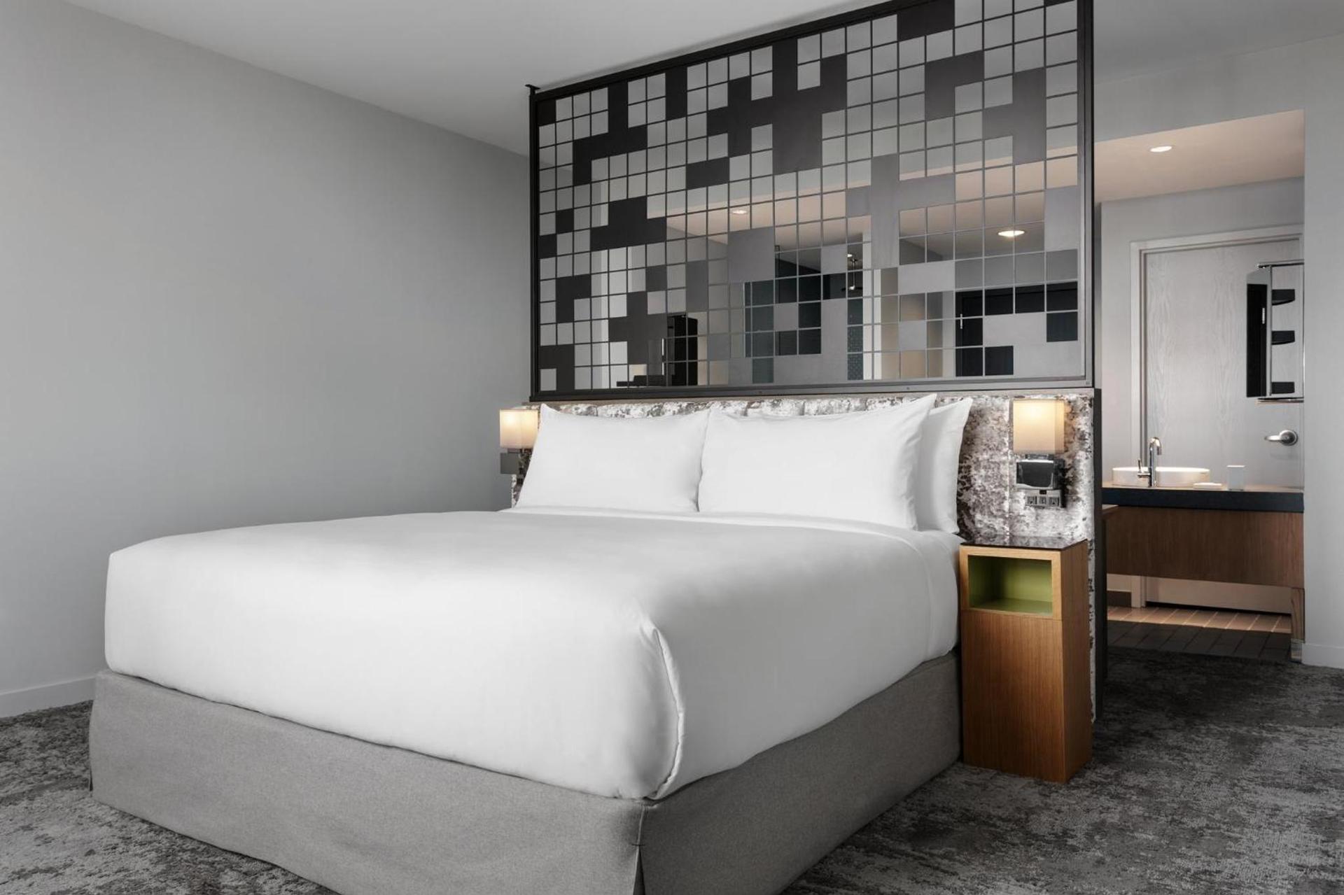Loews Chicago O'Hare Hotel photo 20
