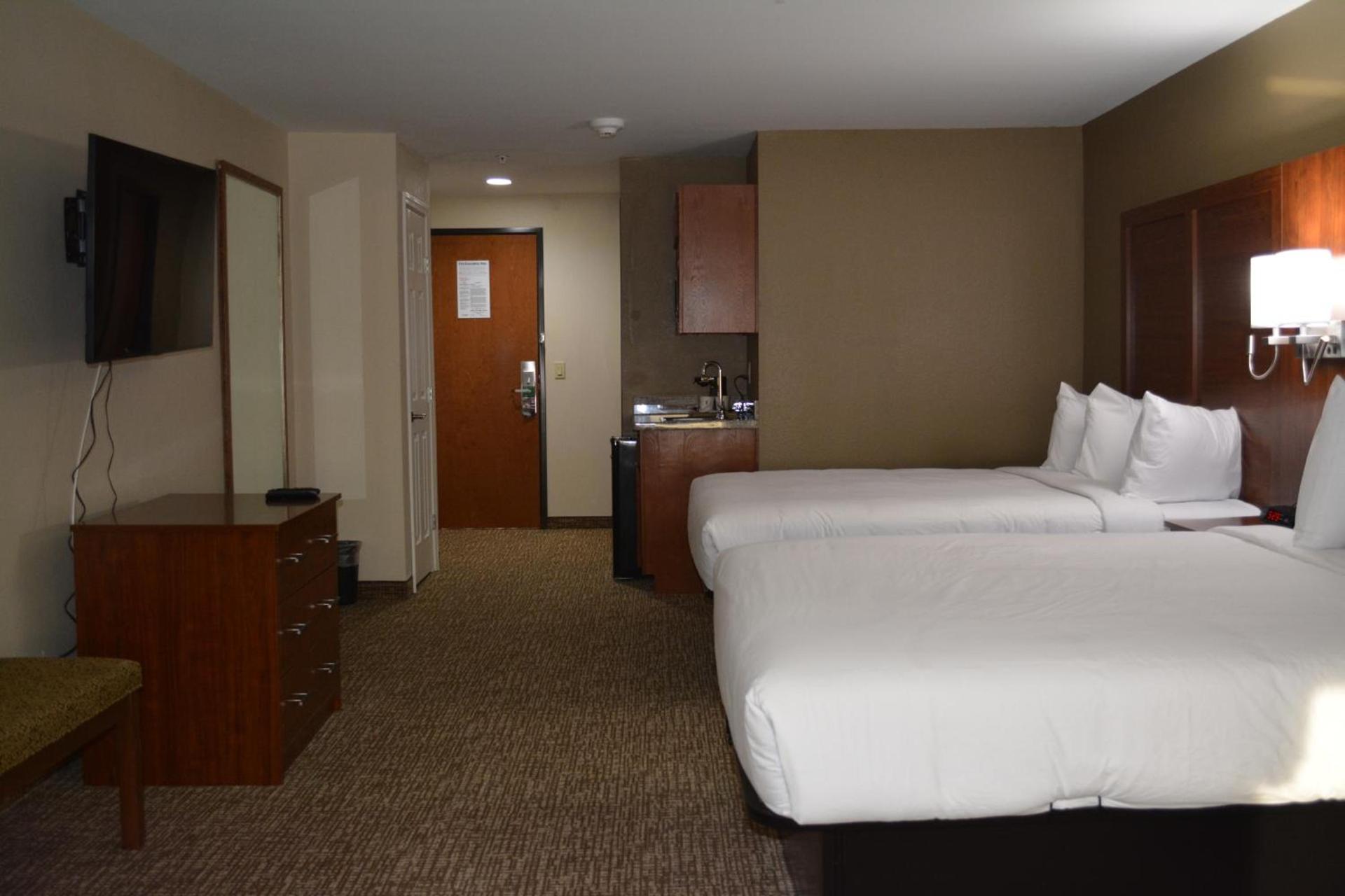 Wingate by Wyndham College Station South photo 14