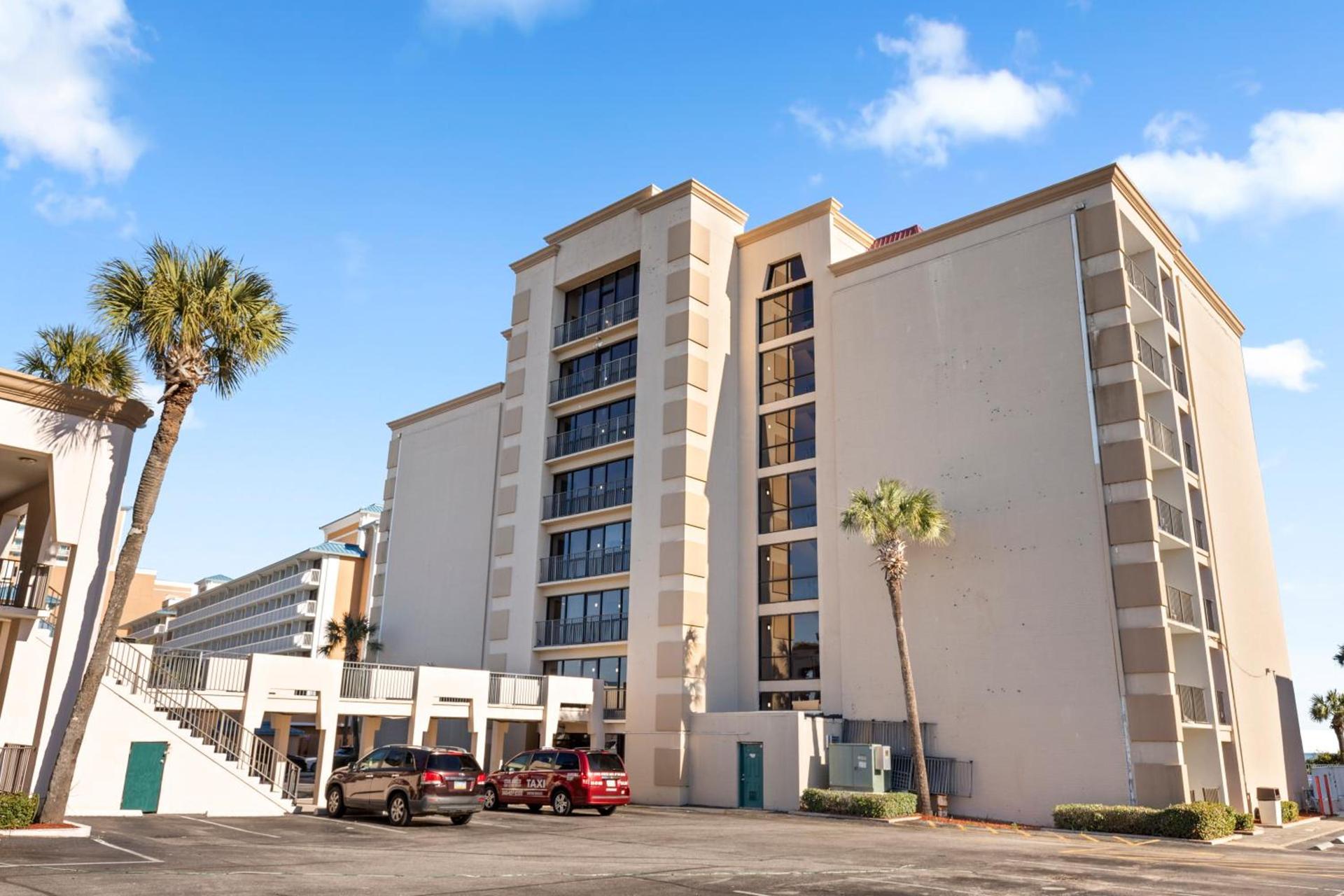 Ocean Crest Inn and Suites photo 5