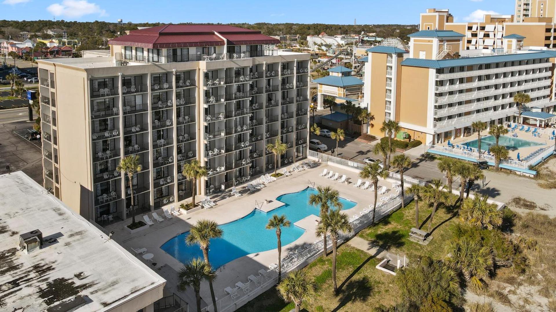 Ocean Crest Inn and Suites photo 9