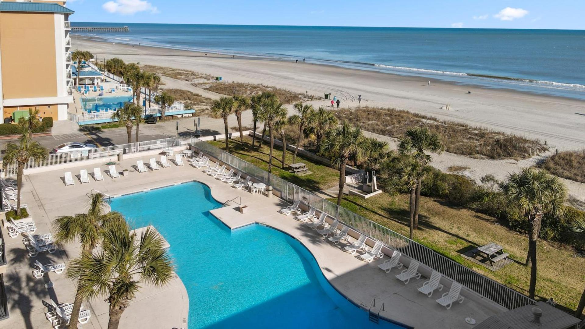 Ocean Crest Inn and Suites photo 12