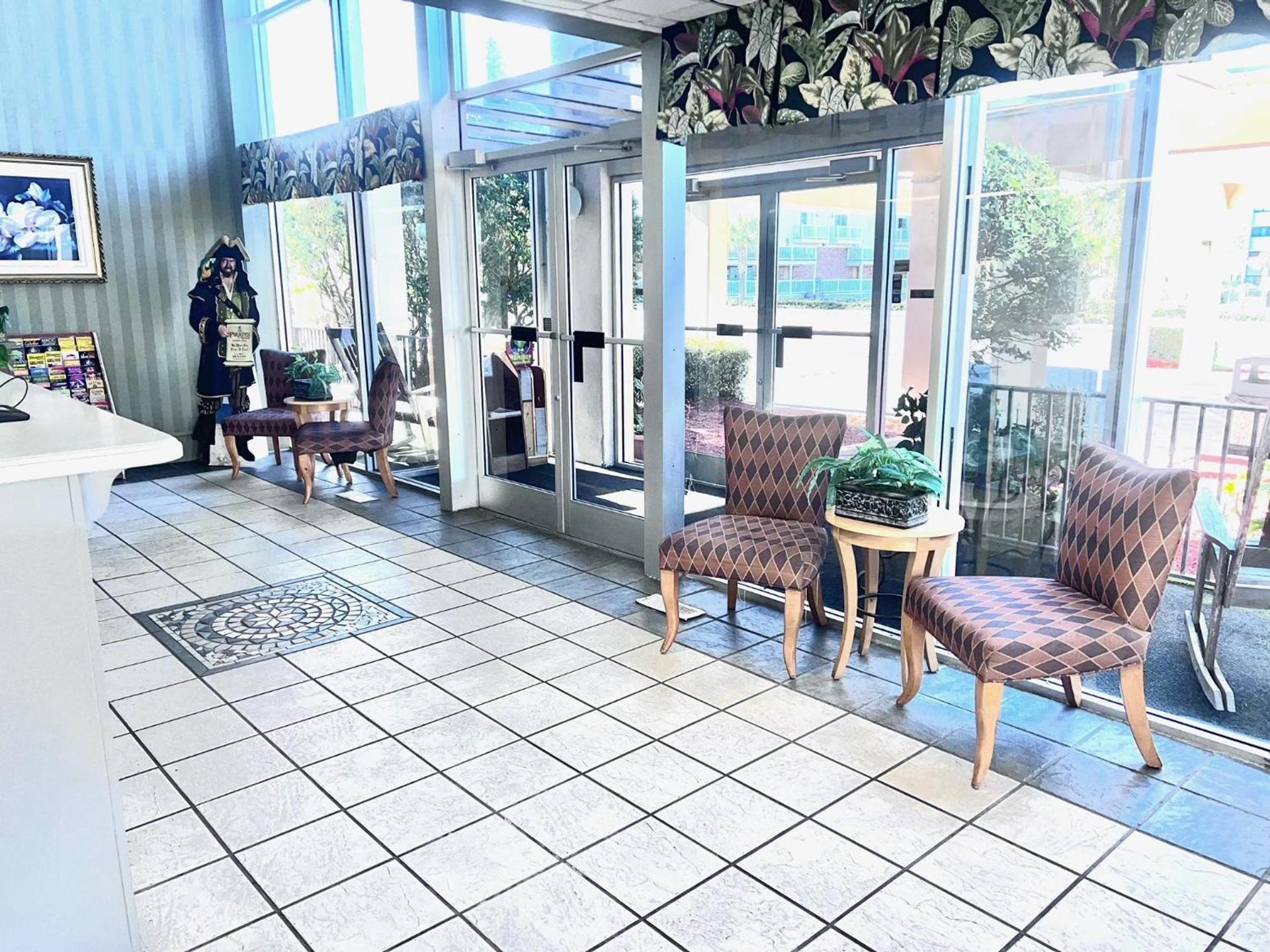 Ocean Crest Inn and Suites photo 23