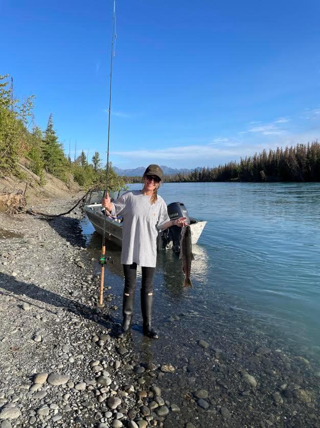 Alaska Lake + Lodge at Longmere photo 25