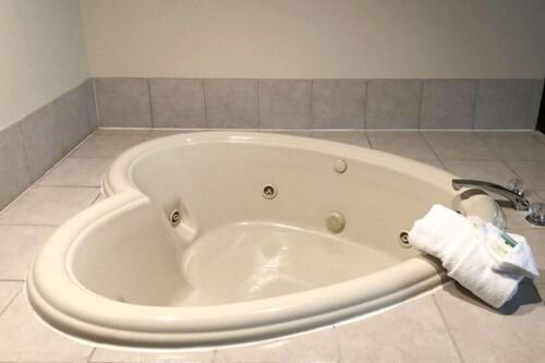Quality Inn & Suites Boone - University Area photo 36