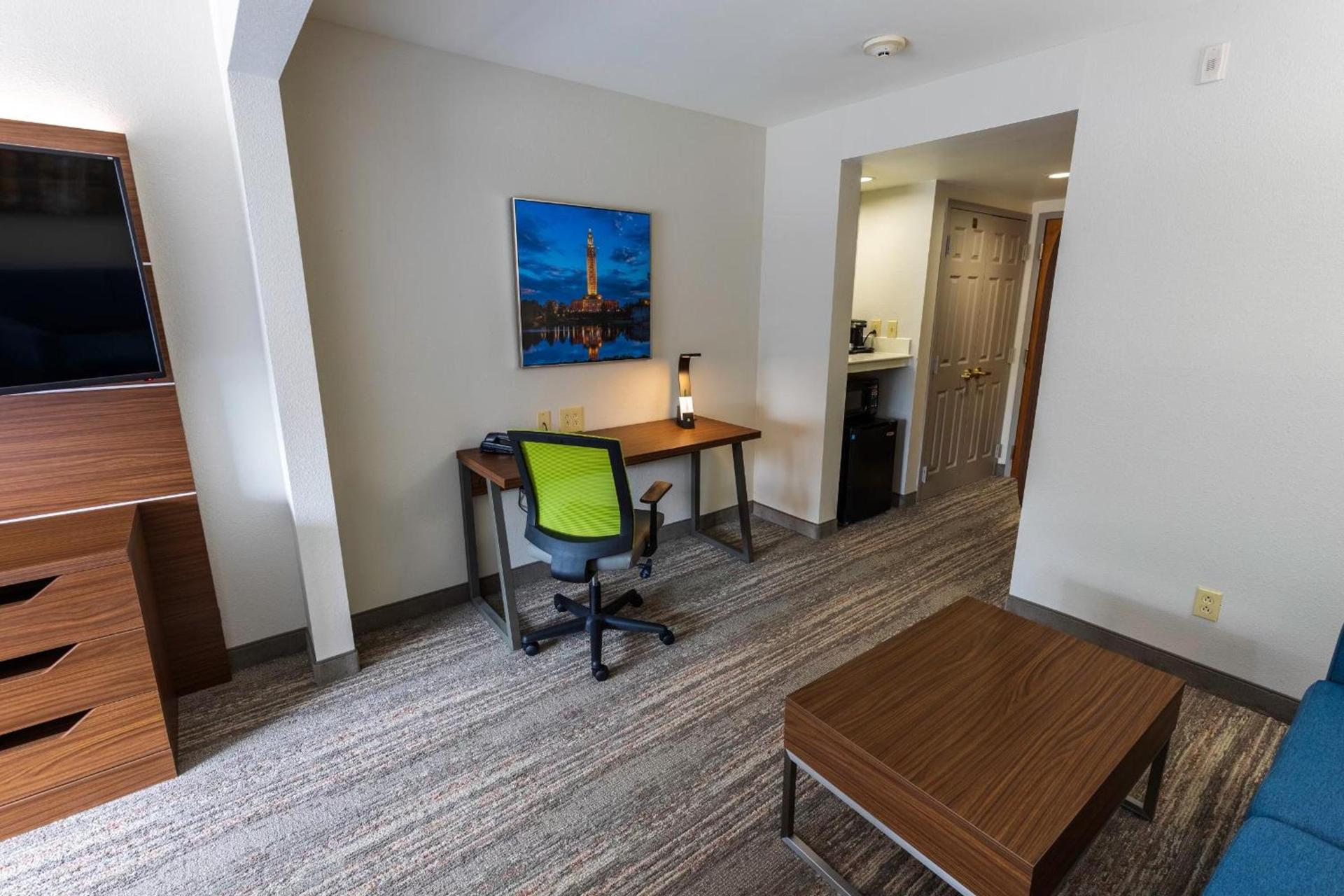 Wingate by Wyndham Lafayette Airport photo 42