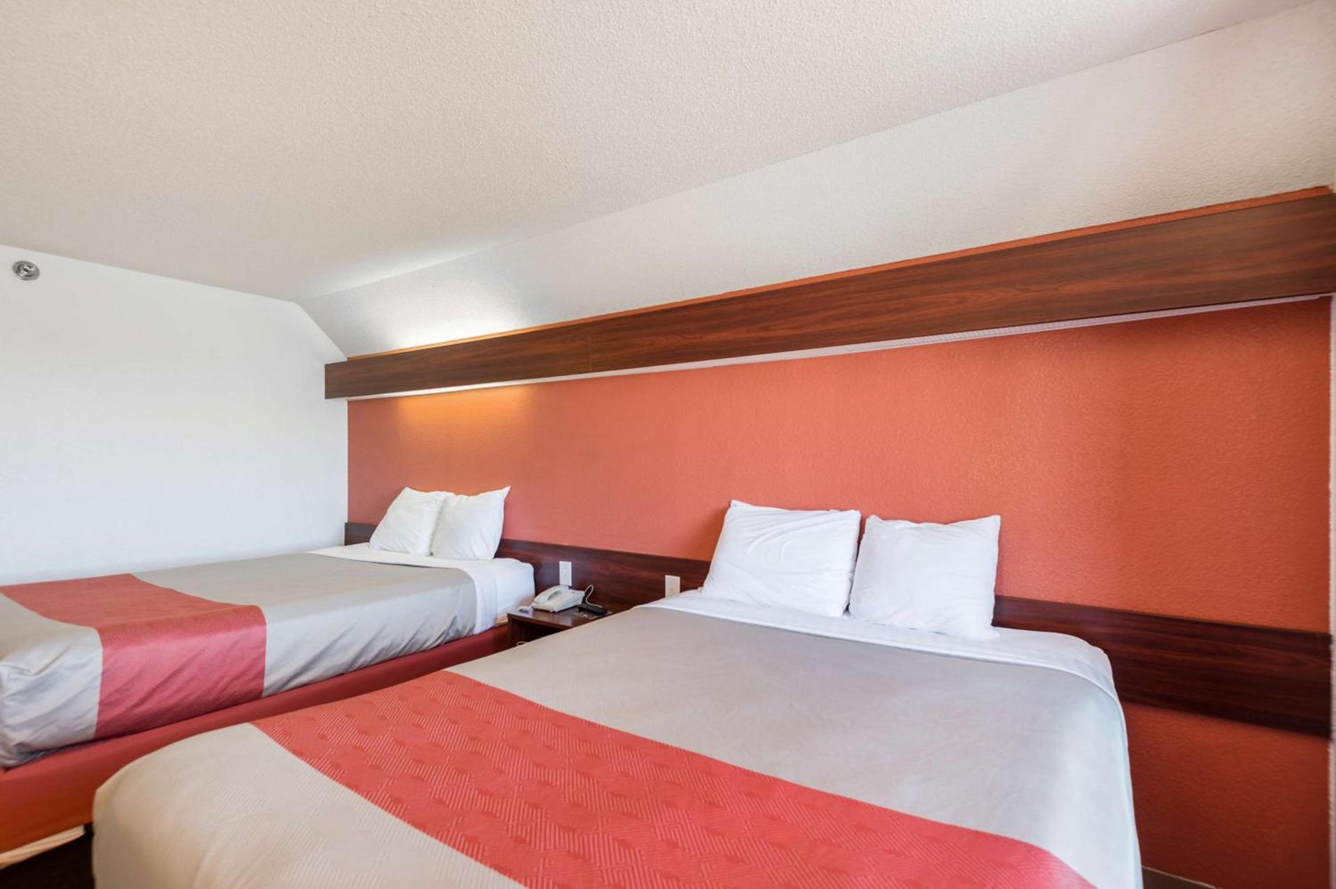 Motel 6-Olathe, KS photo 15