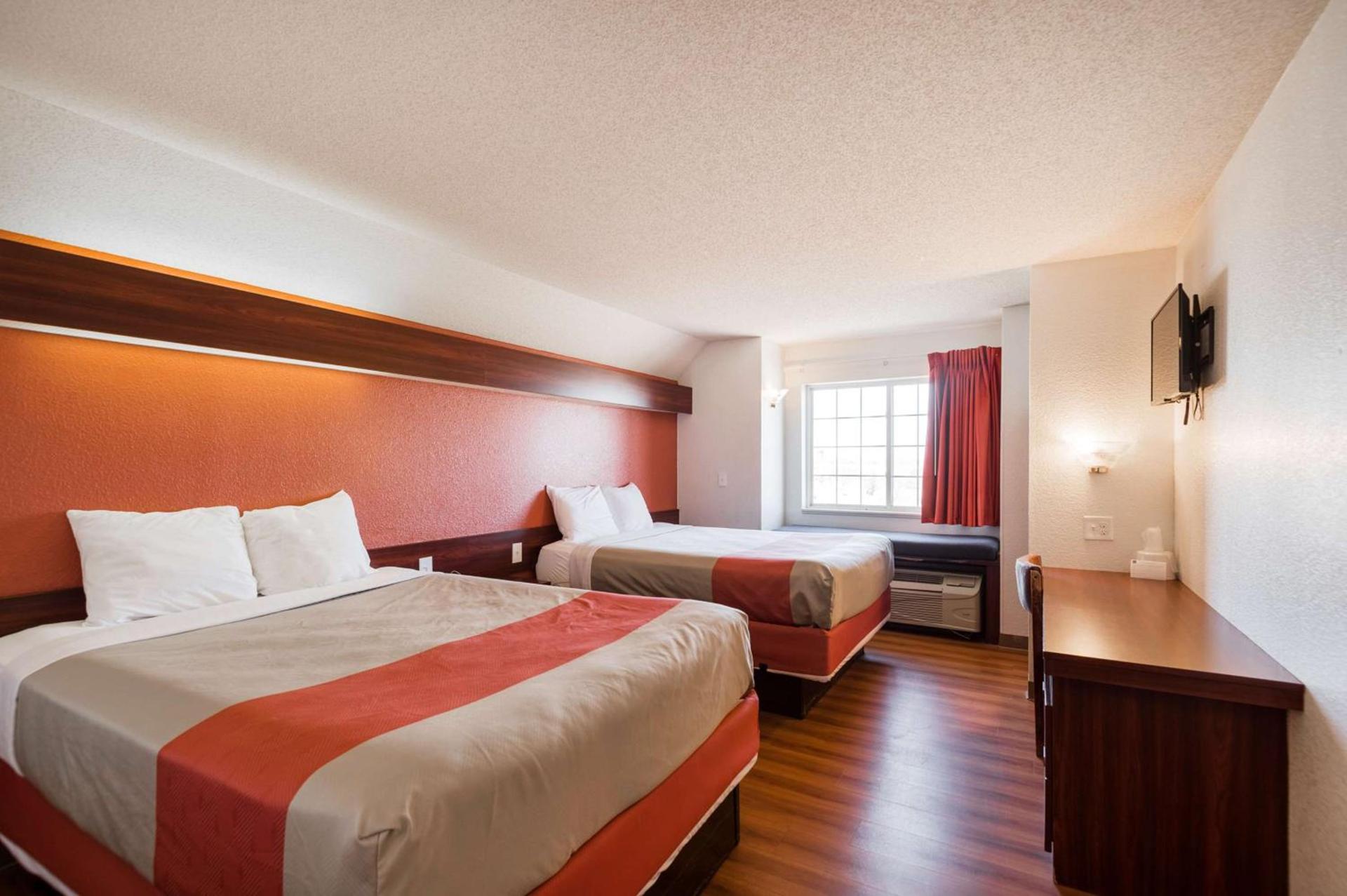 Motel 6-Olathe, KS photo 18