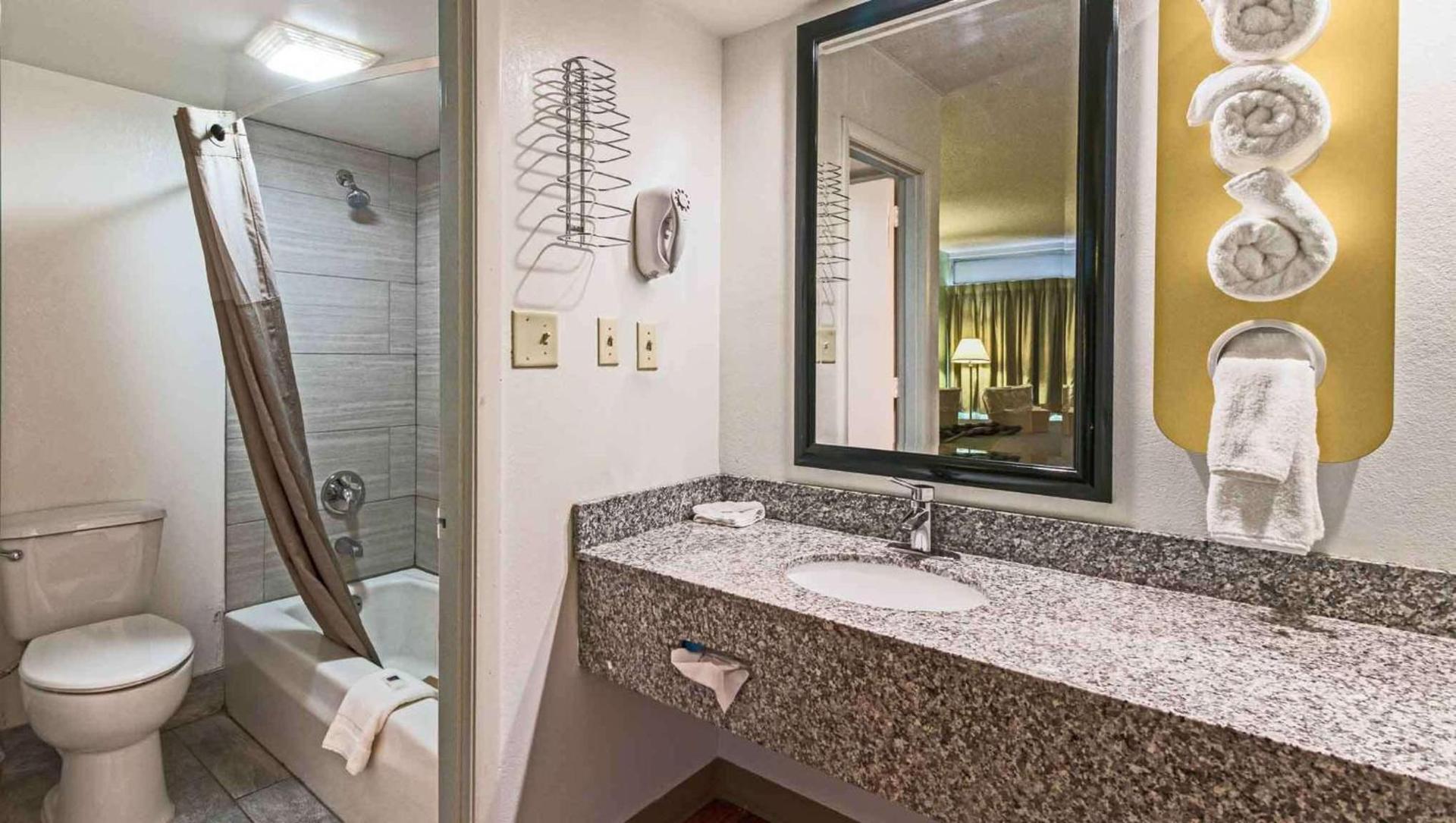Motel 6-Pulaski, TN photo 15