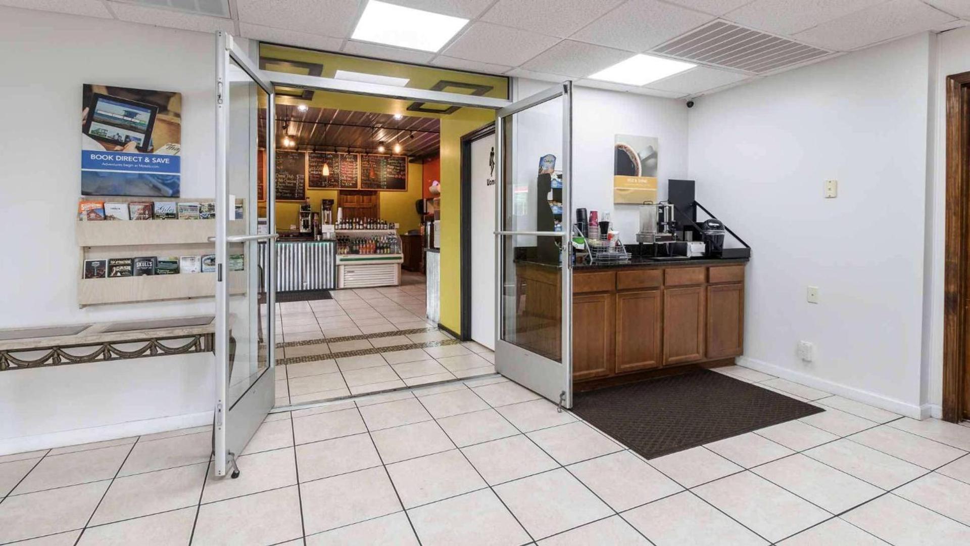 Motel 6-Pulaski, TN photo 18