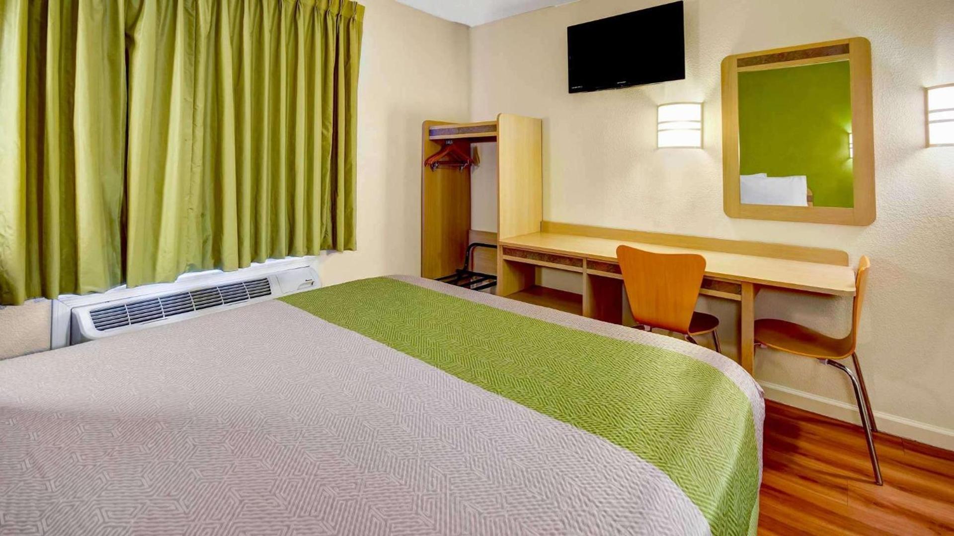 Lakeside Inn Lake Havasu City photo 7