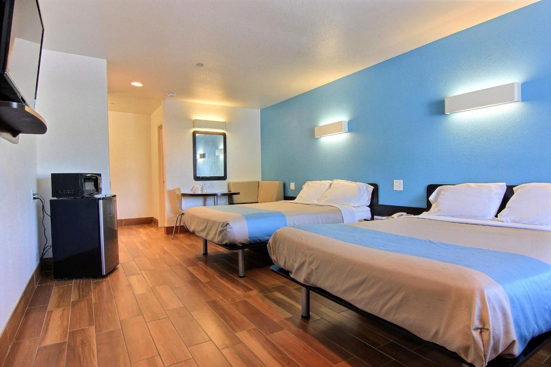 Motel 6-Rockport, TX photo 9