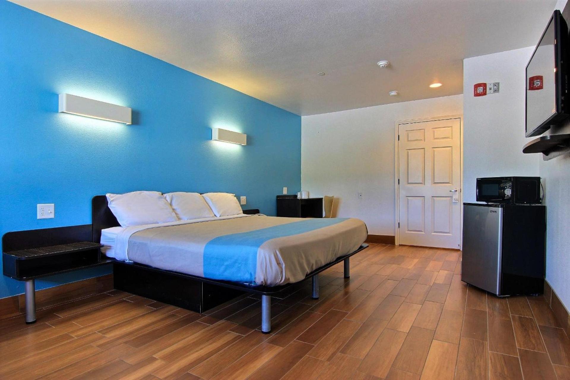 Motel 6-Rockport, TX photo 12