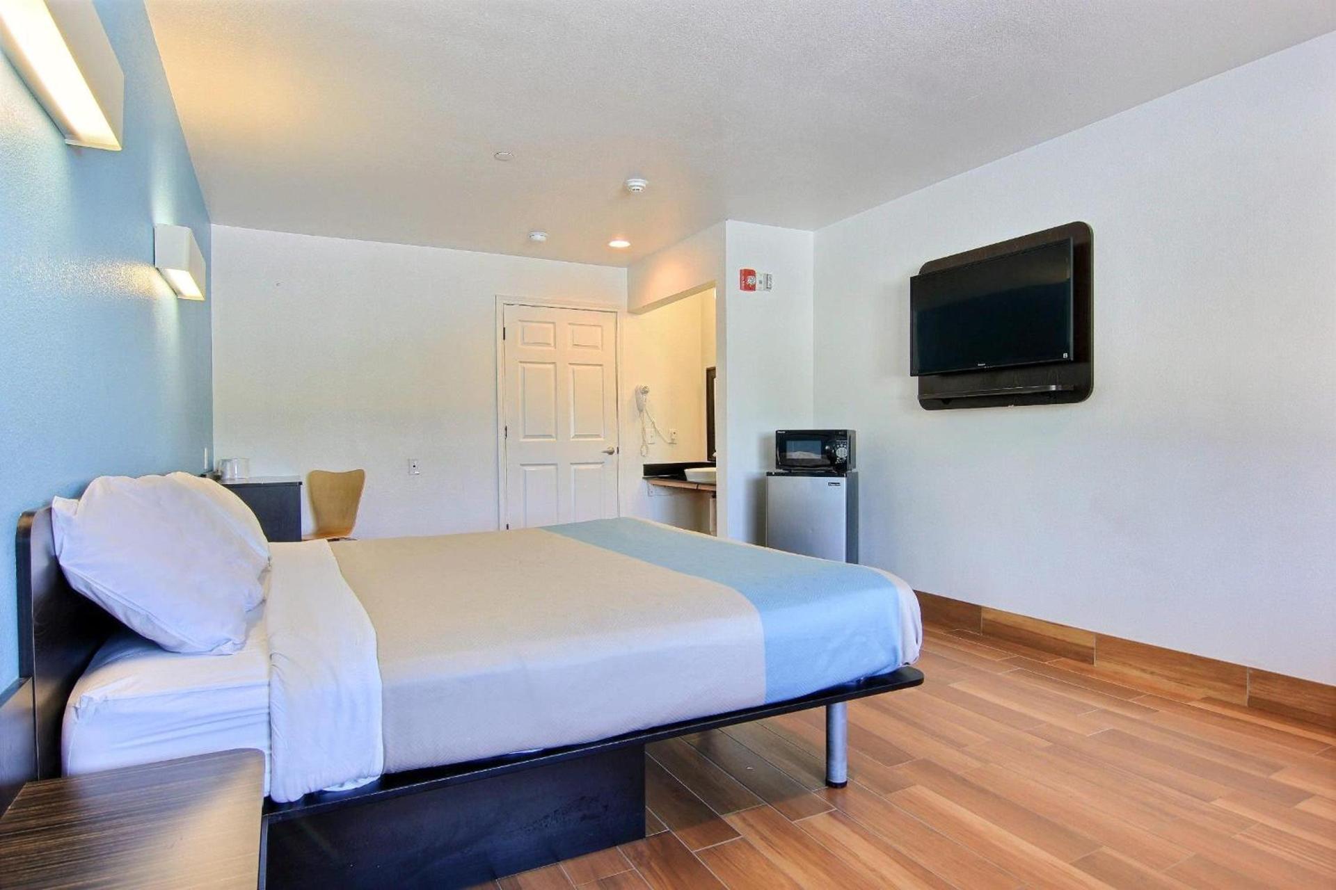 Motel 6-Rockport, TX photo 13